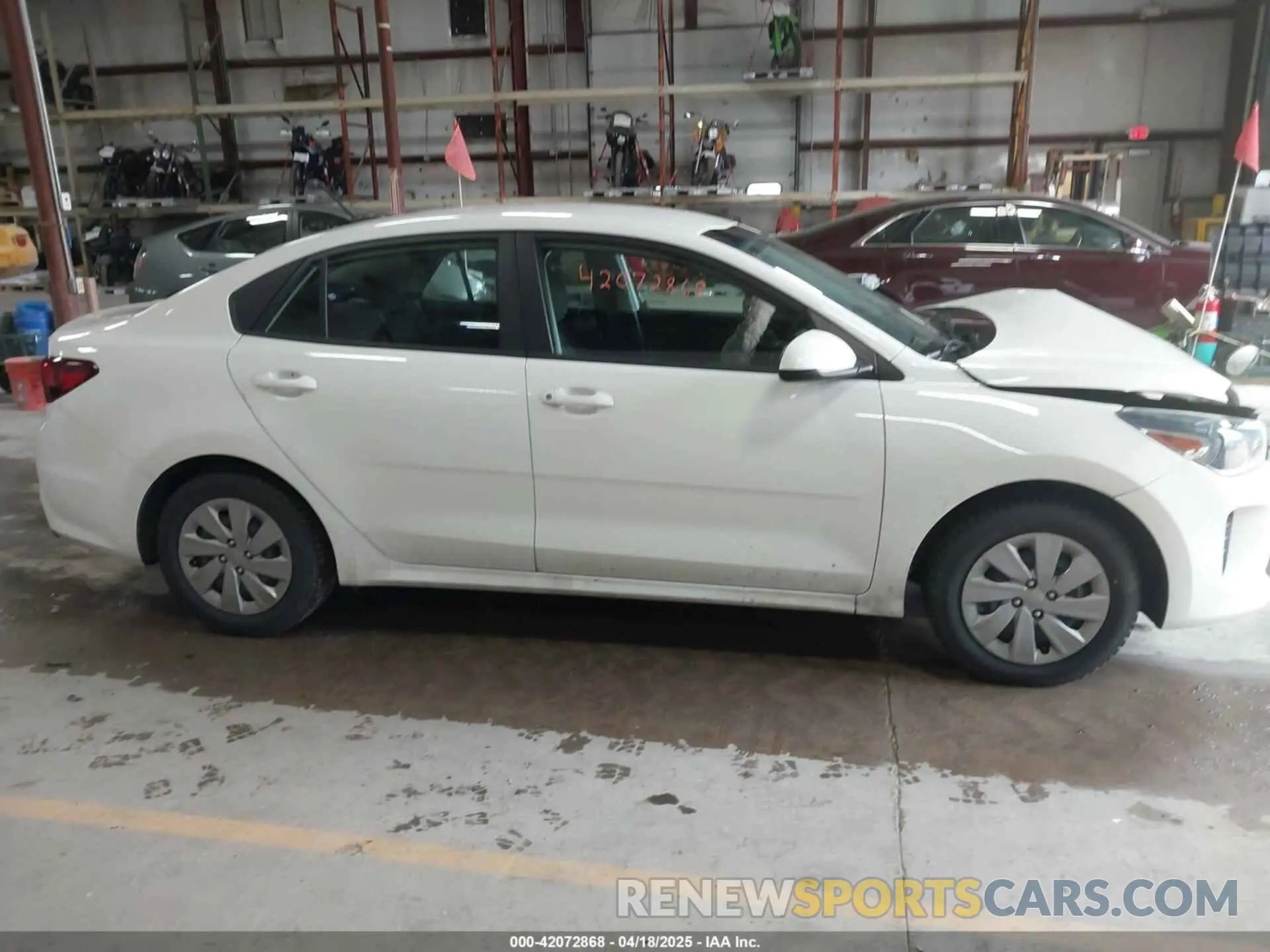 13 Photograph of a damaged car 3KPA24AD9LE343408 KIA RIO 2020