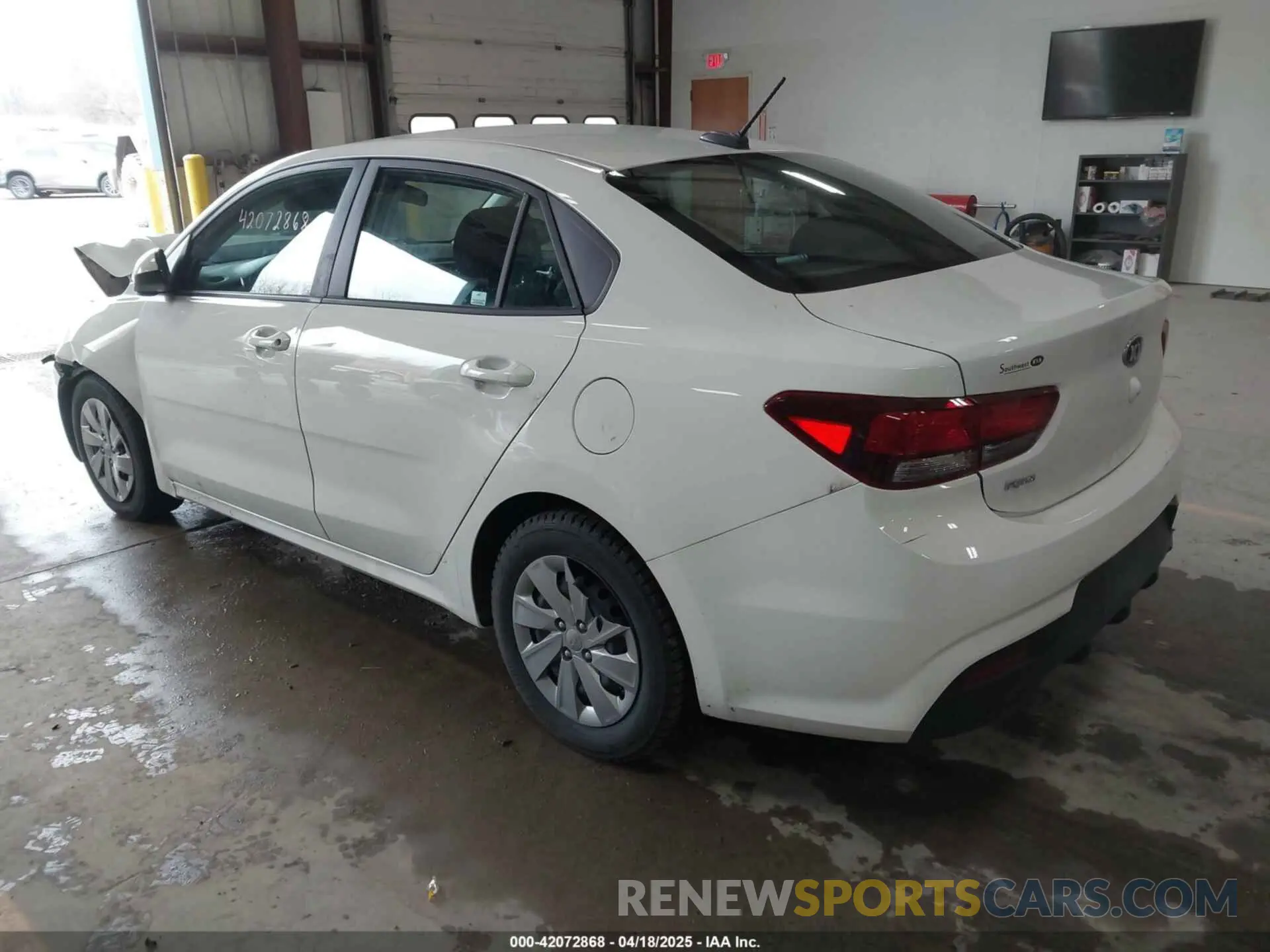 3 Photograph of a damaged car 3KPA24AD9LE343408 KIA RIO 2020