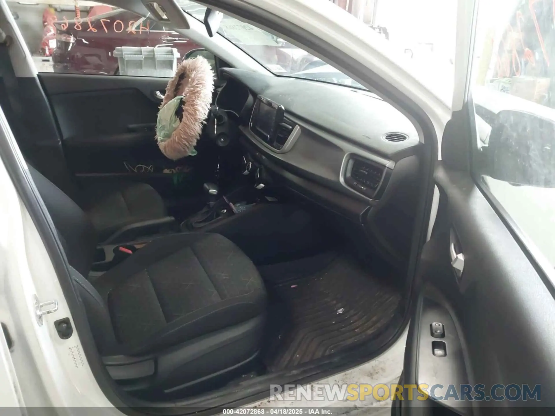5 Photograph of a damaged car 3KPA24AD9LE343408 KIA RIO 2020