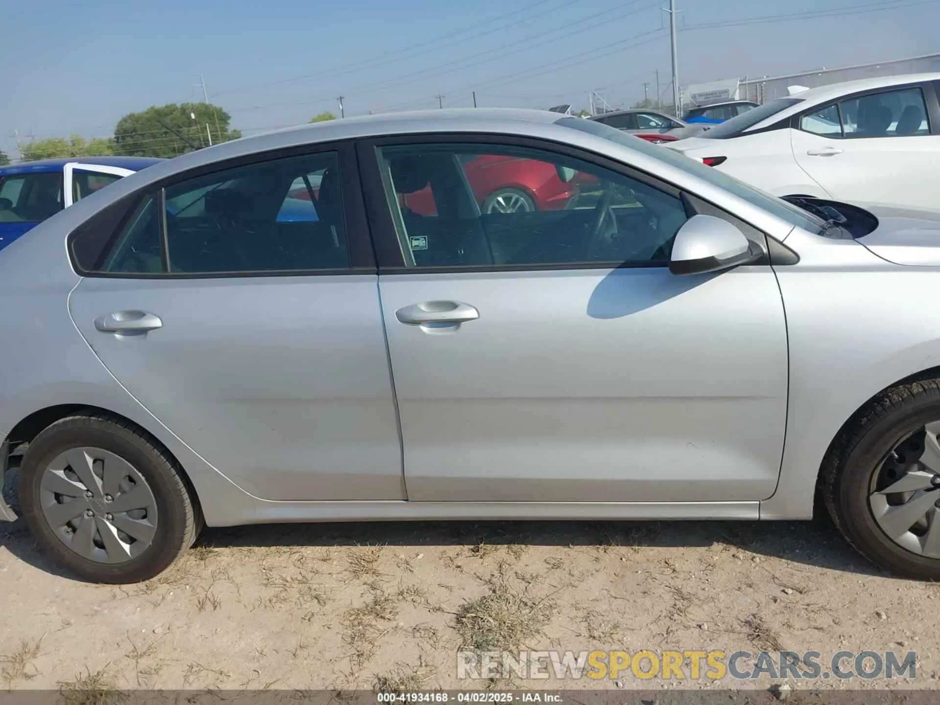 13 Photograph of a damaged car 3KPA24AD9LE358605 KIA RIO 2020