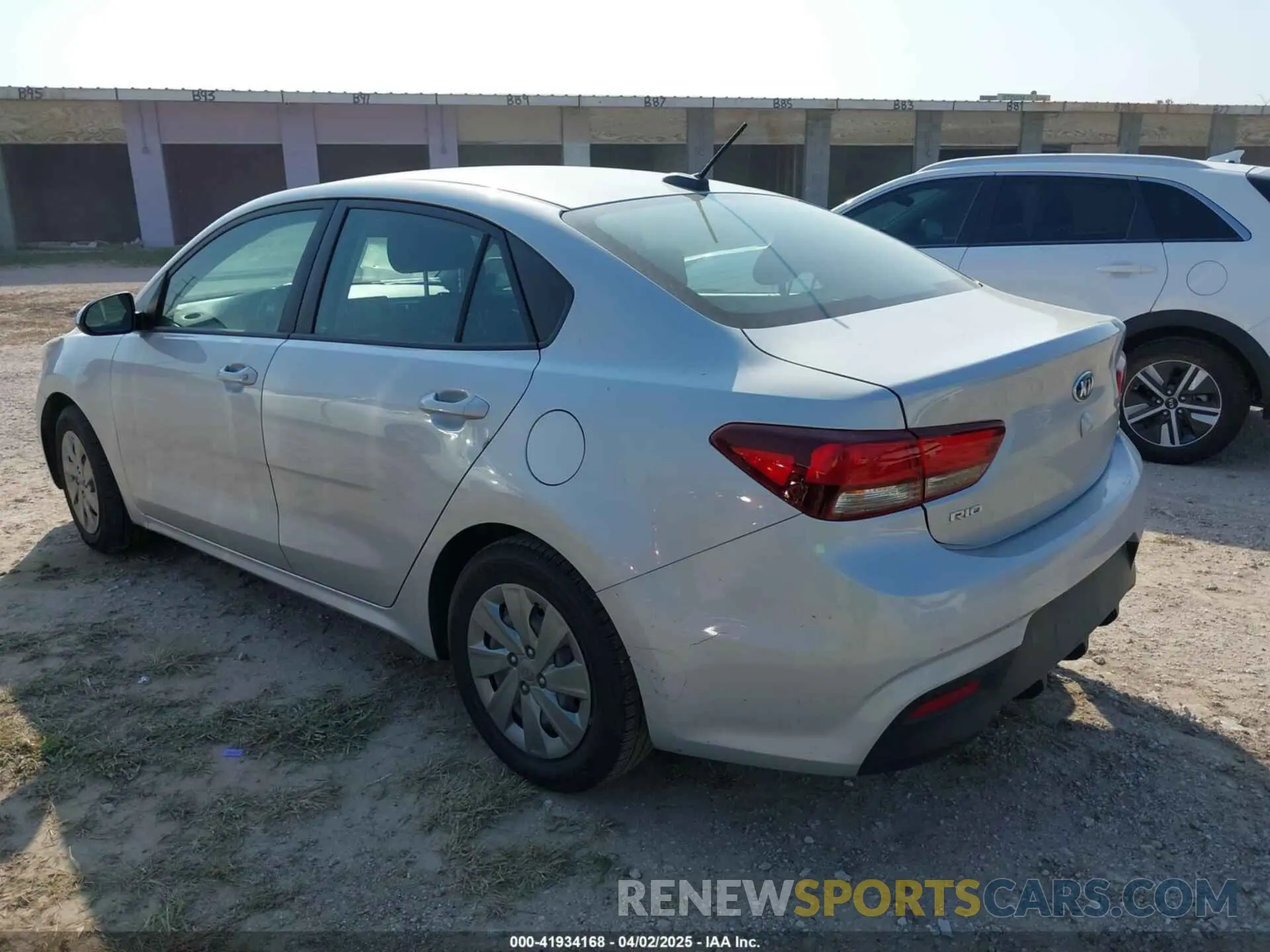 3 Photograph of a damaged car 3KPA24AD9LE358605 KIA RIO 2020