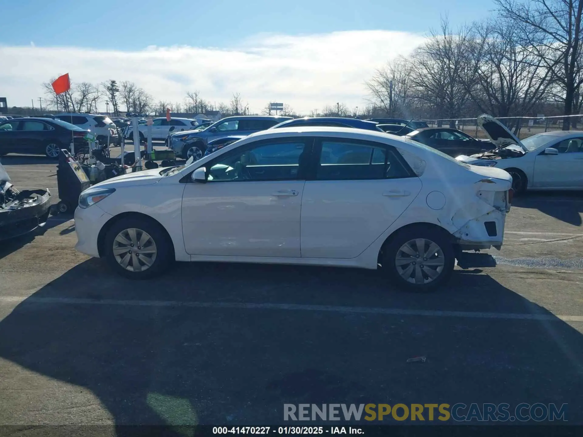 14 Photograph of a damaged car 3KPA24ADXLE288287 KIA RIO 2020