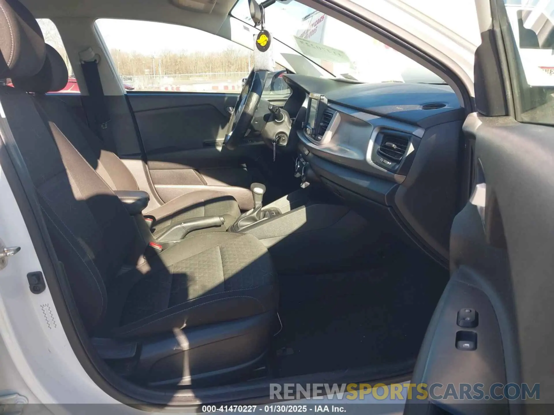 5 Photograph of a damaged car 3KPA24ADXLE288287 KIA RIO 2020