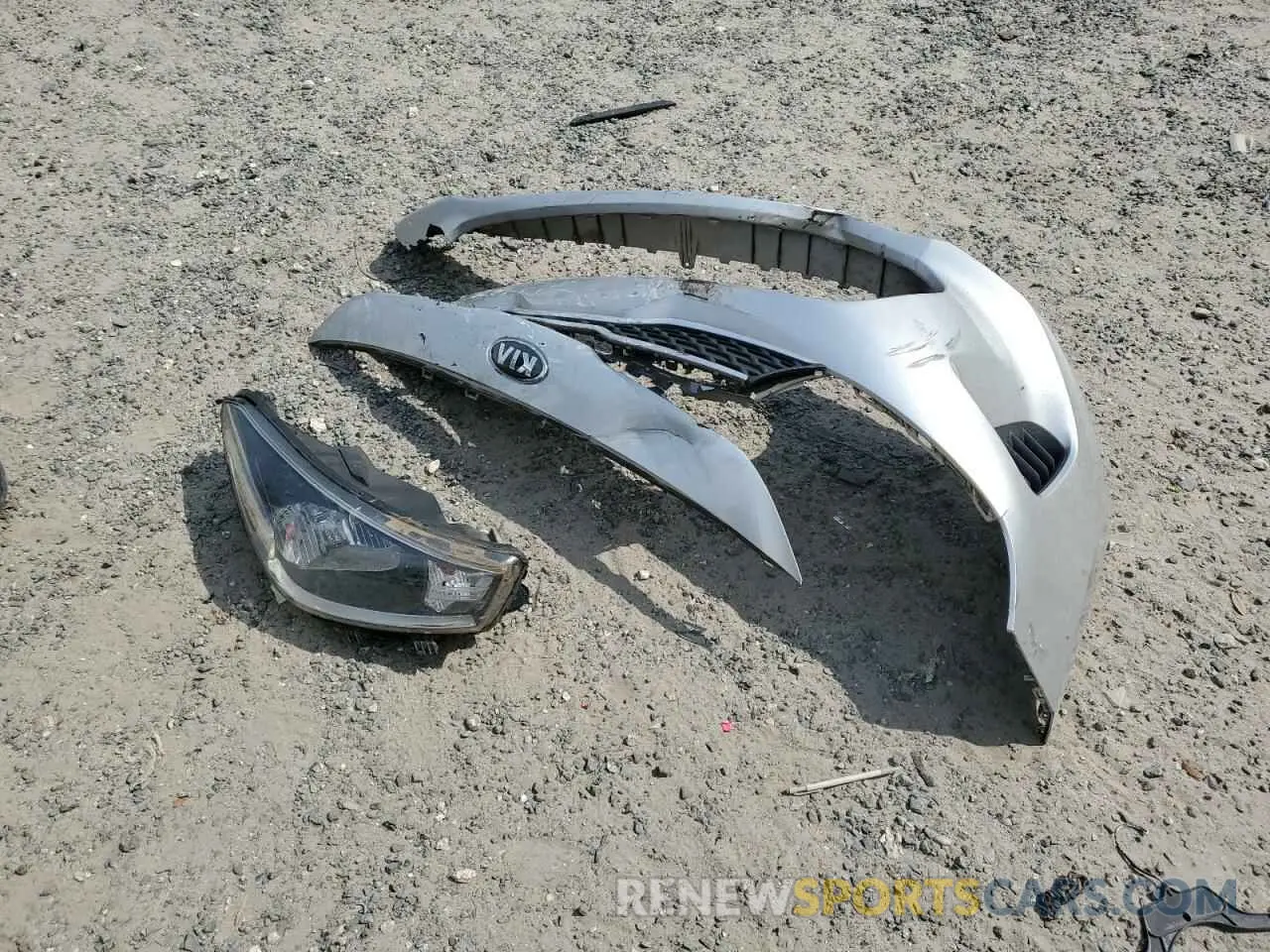 14 Photograph of a damaged car 3KPA24ADXLE288533 KIA RIO 2020