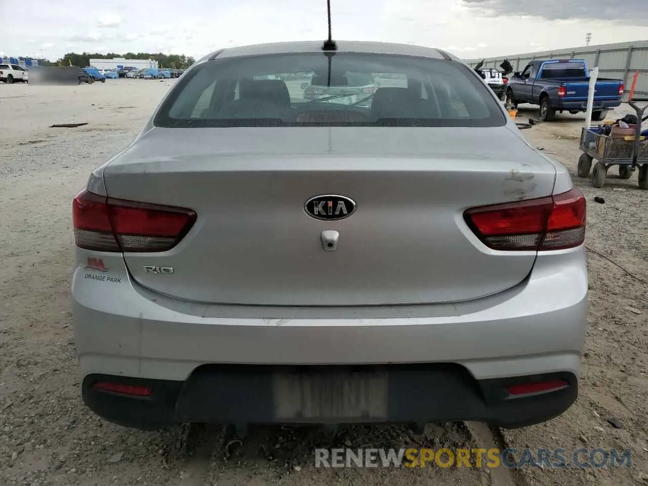 6 Photograph of a damaged car 3KPA24ADXLE288533 KIA RIO 2020