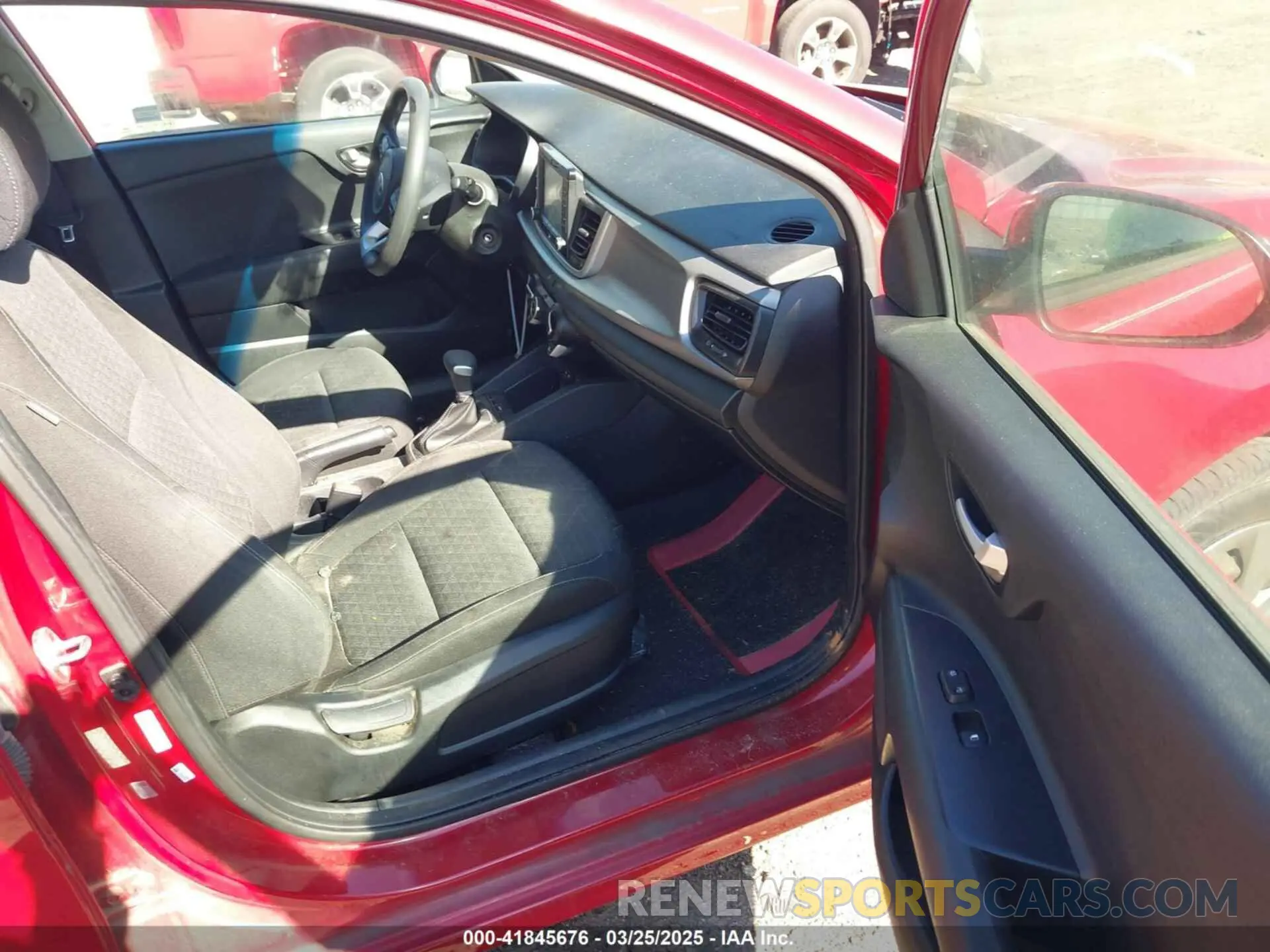 5 Photograph of a damaged car 3KPA24ADXLE312636 KIA RIO 2020