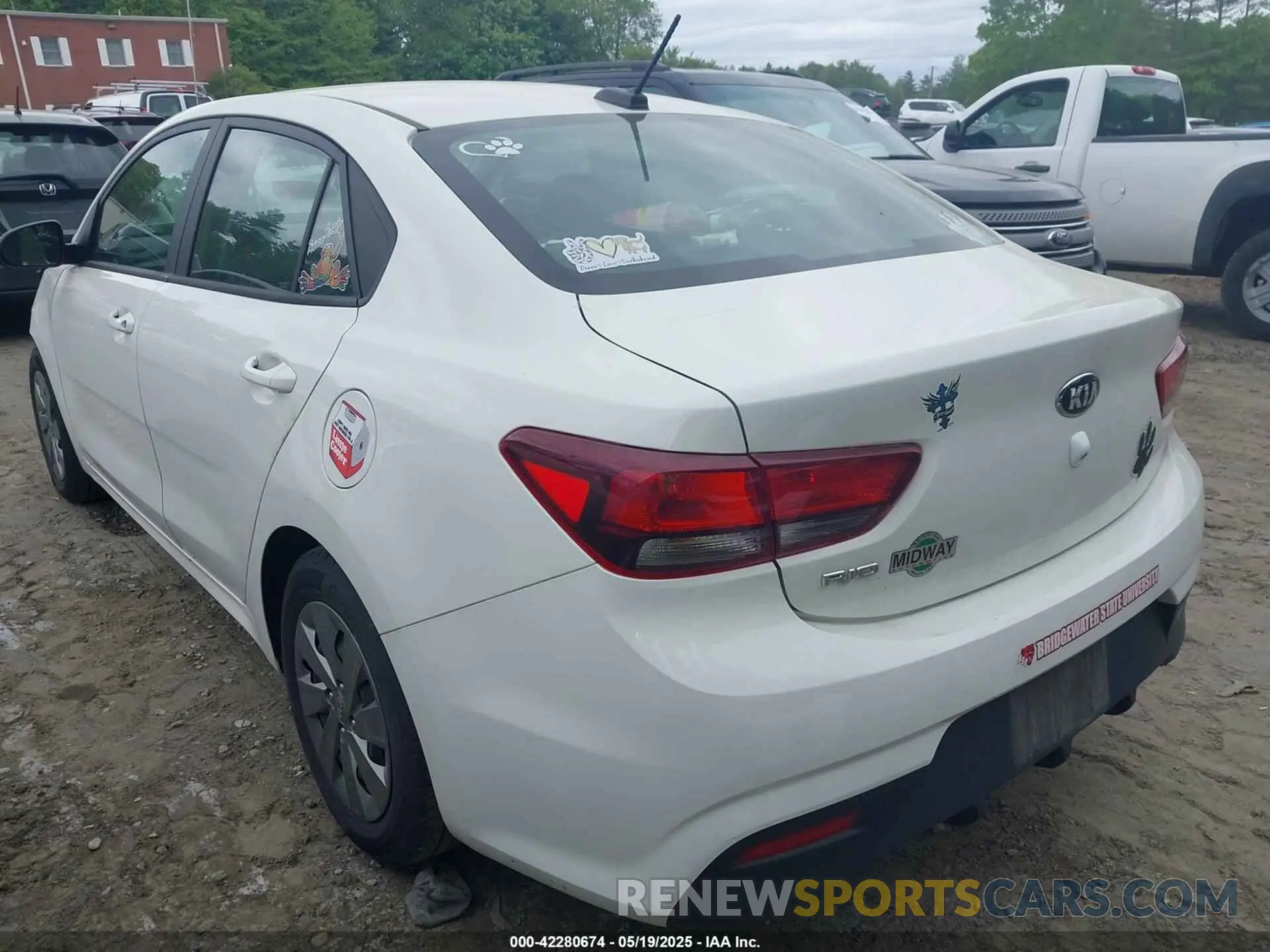 3 Photograph of a damaged car 3KPA24ADXLE330716 KIA RIO 2020