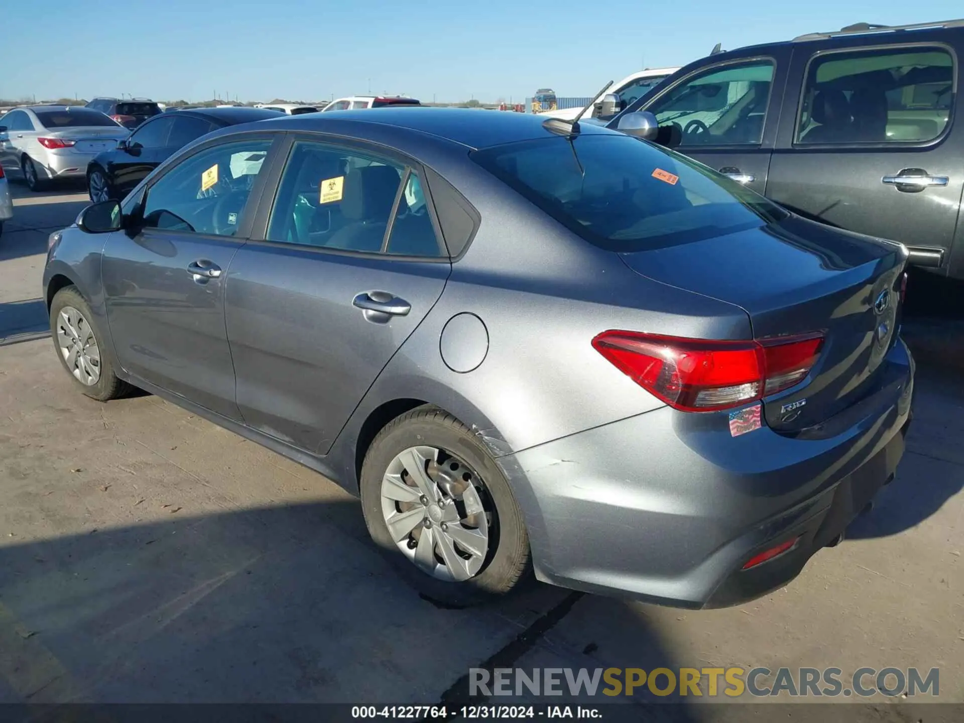 3 Photograph of a damaged car 3KPA24ADXLE333535 KIA RIO 2020