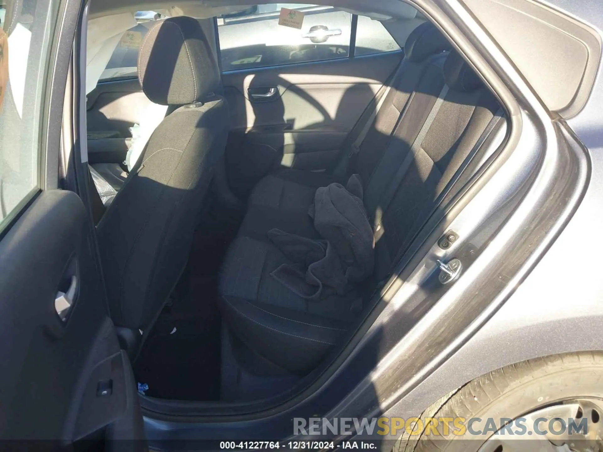 8 Photograph of a damaged car 3KPA24ADXLE333535 KIA RIO 2020