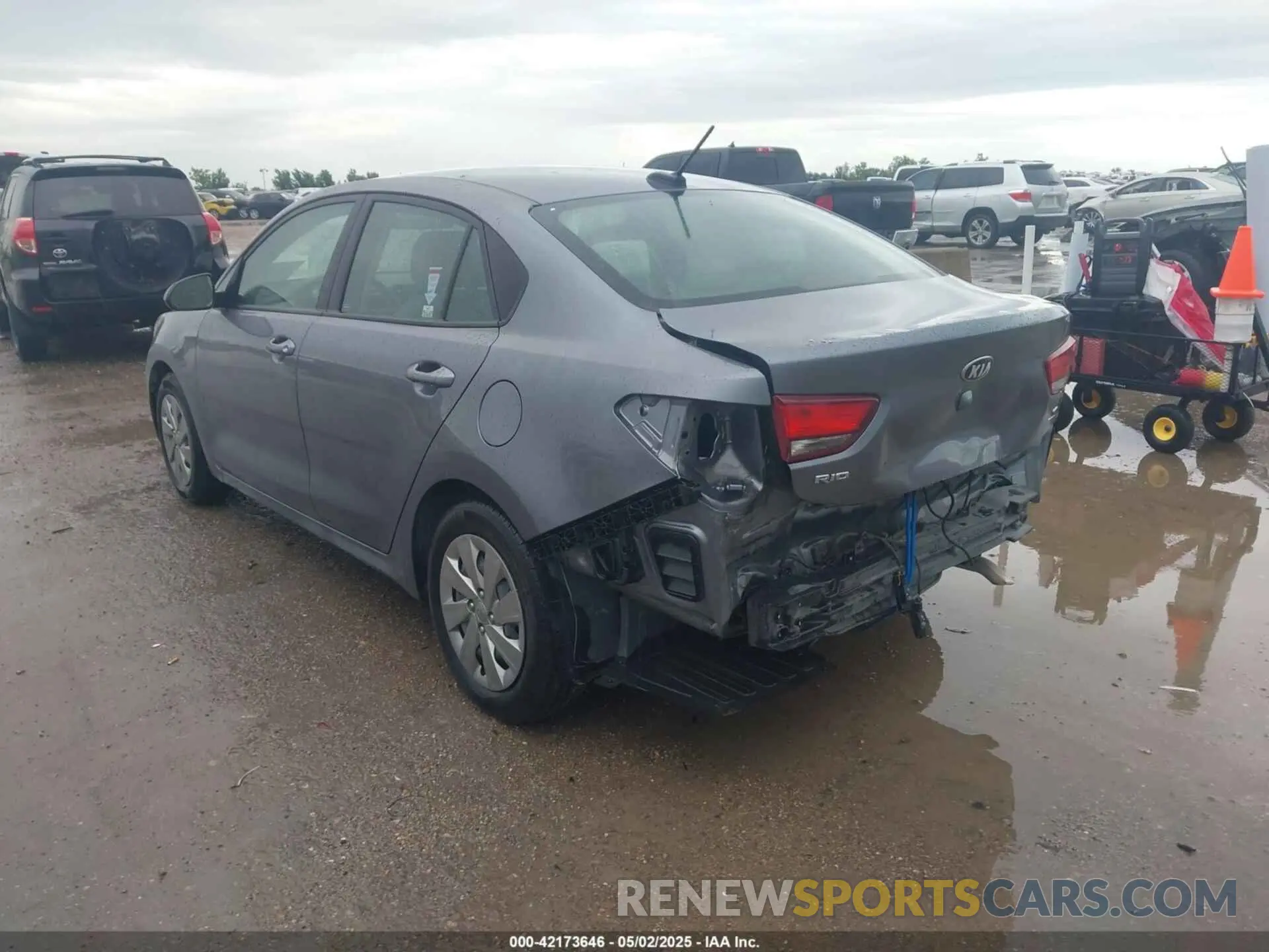 3 Photograph of a damaged car 3KPA24ADXLE337004 KIA RIO 2020
