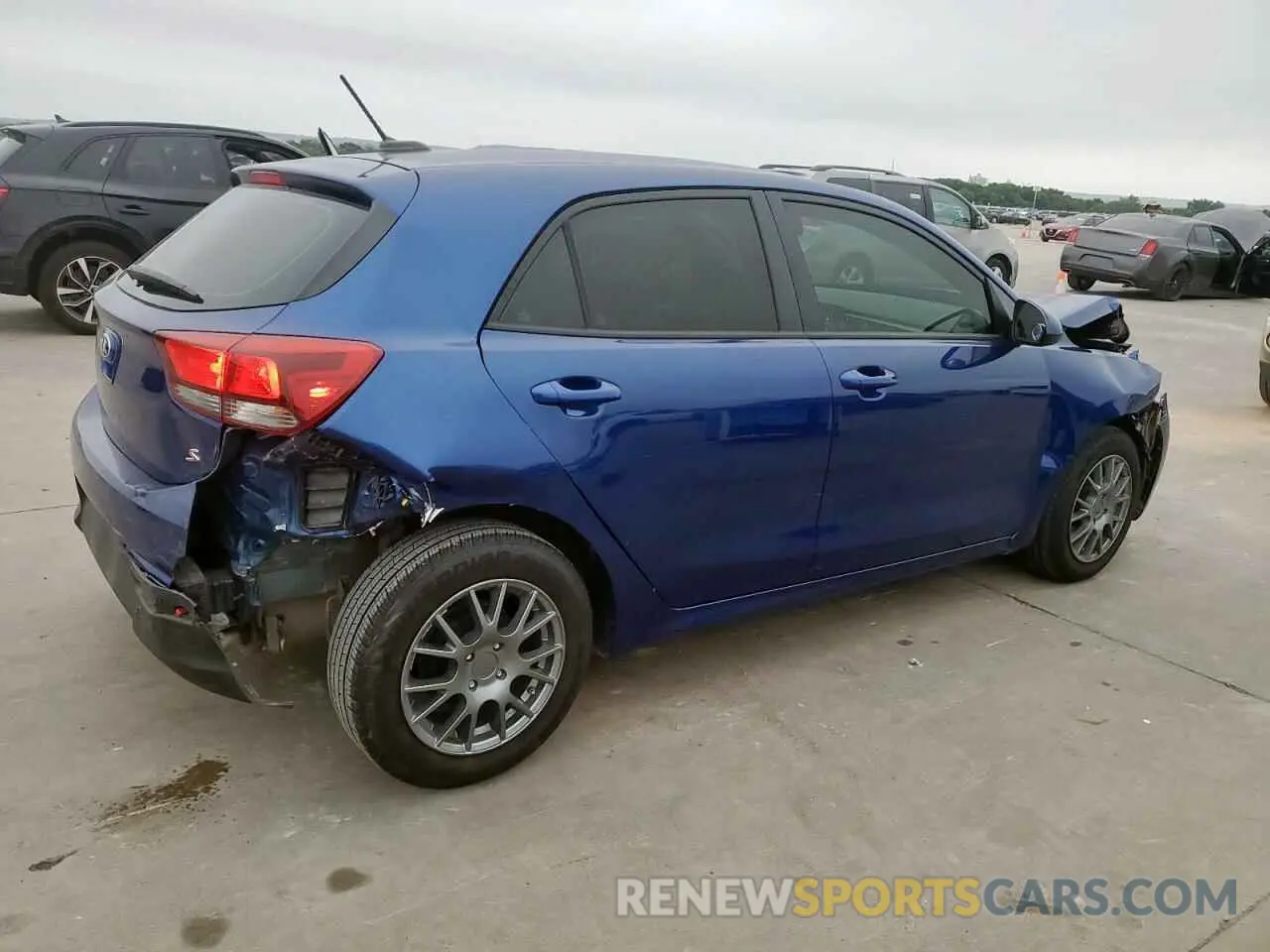 3 Photograph of a damaged car 3KPA25AD2LE270792 KIA RIO 2020
