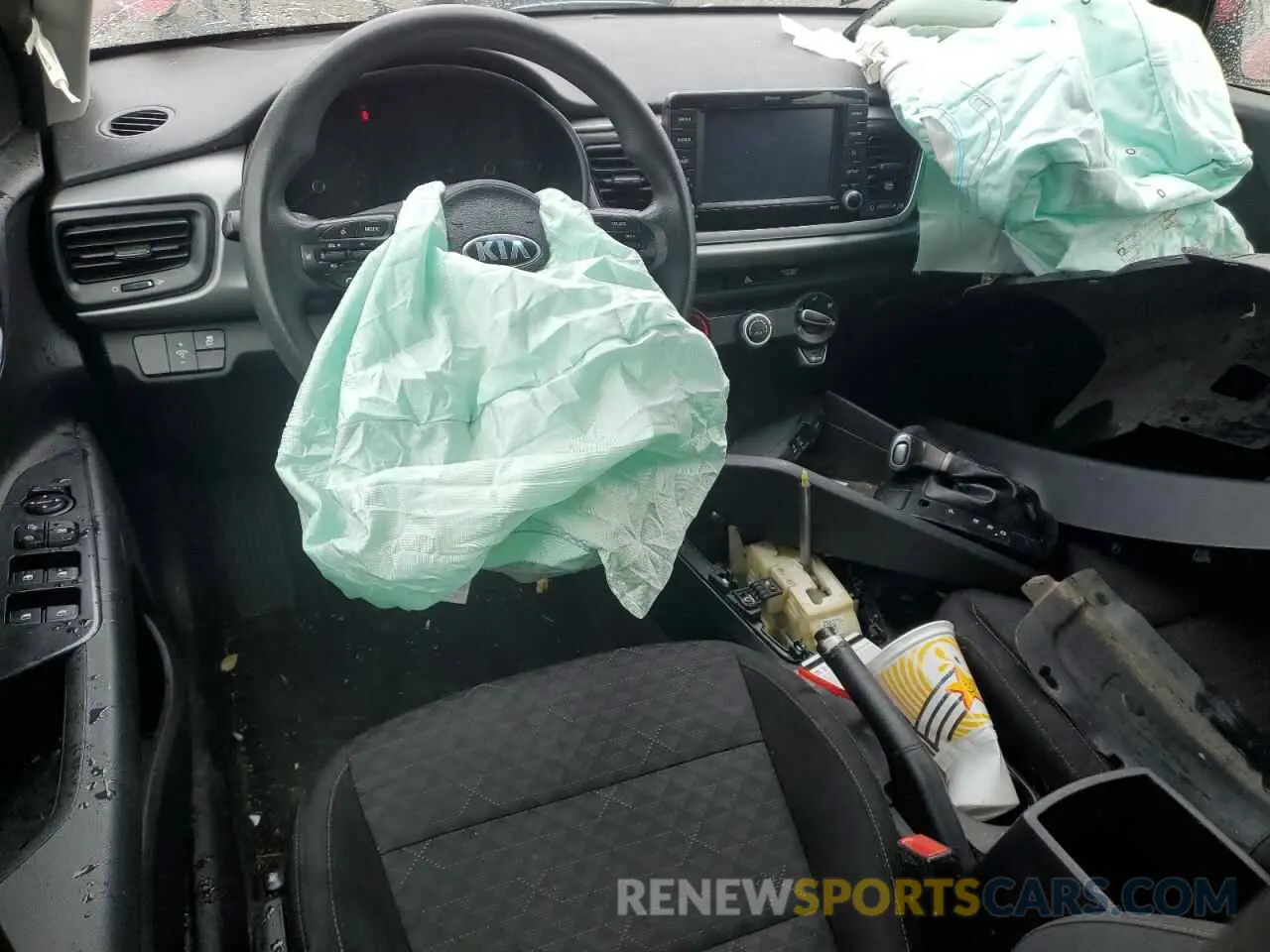 8 Photograph of a damaged car 3KPA25AD6LE343825 KIA RIO 2020