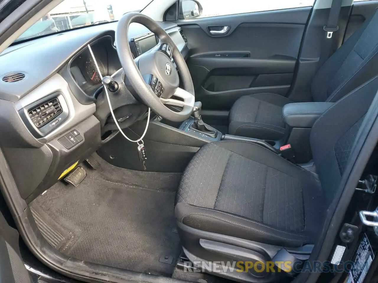 7 Photograph of a damaged car 3KPA25AD7LE260940 KIA RIO 2020