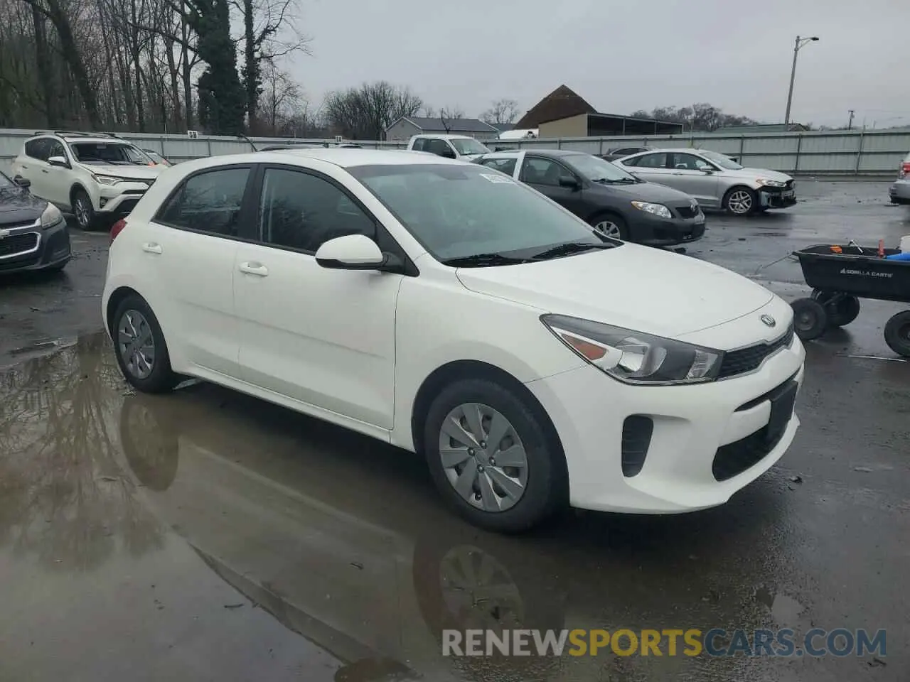 4 Photograph of a damaged car 3KPA25AD7LE311157 KIA RIO 2020