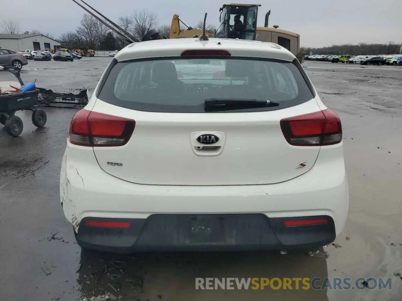 6 Photograph of a damaged car 3KPA25AD7LE311157 KIA RIO 2020