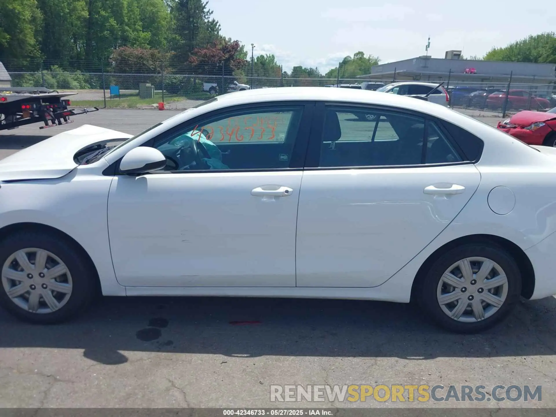 14 Photograph of a damaged car 3KPA24AD0ME365752 KIA RIO 2021