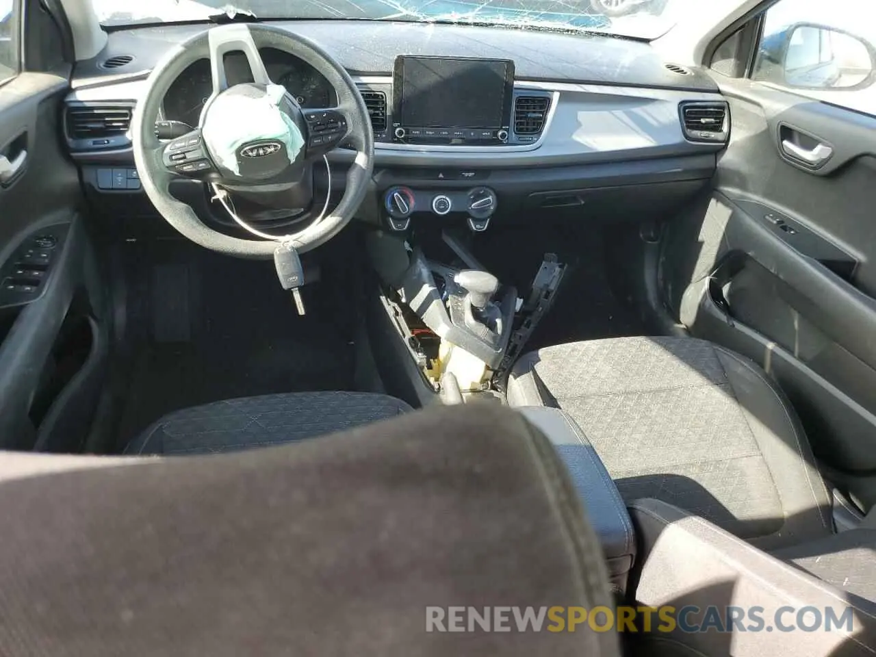 8 Photograph of a damaged car 3KPA24AD1ME364884 KIA RIO 2021
