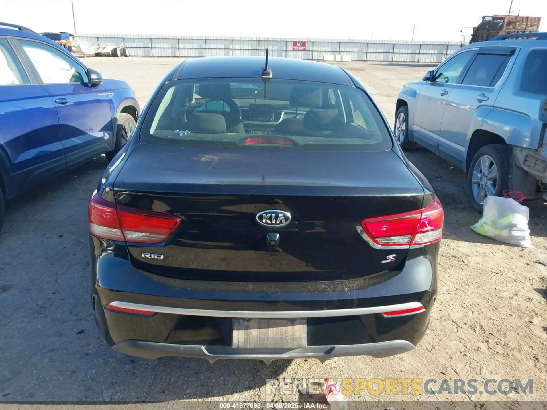 17 Photograph of a damaged car 3KPA24AD1ME365064 KIA RIO 2021
