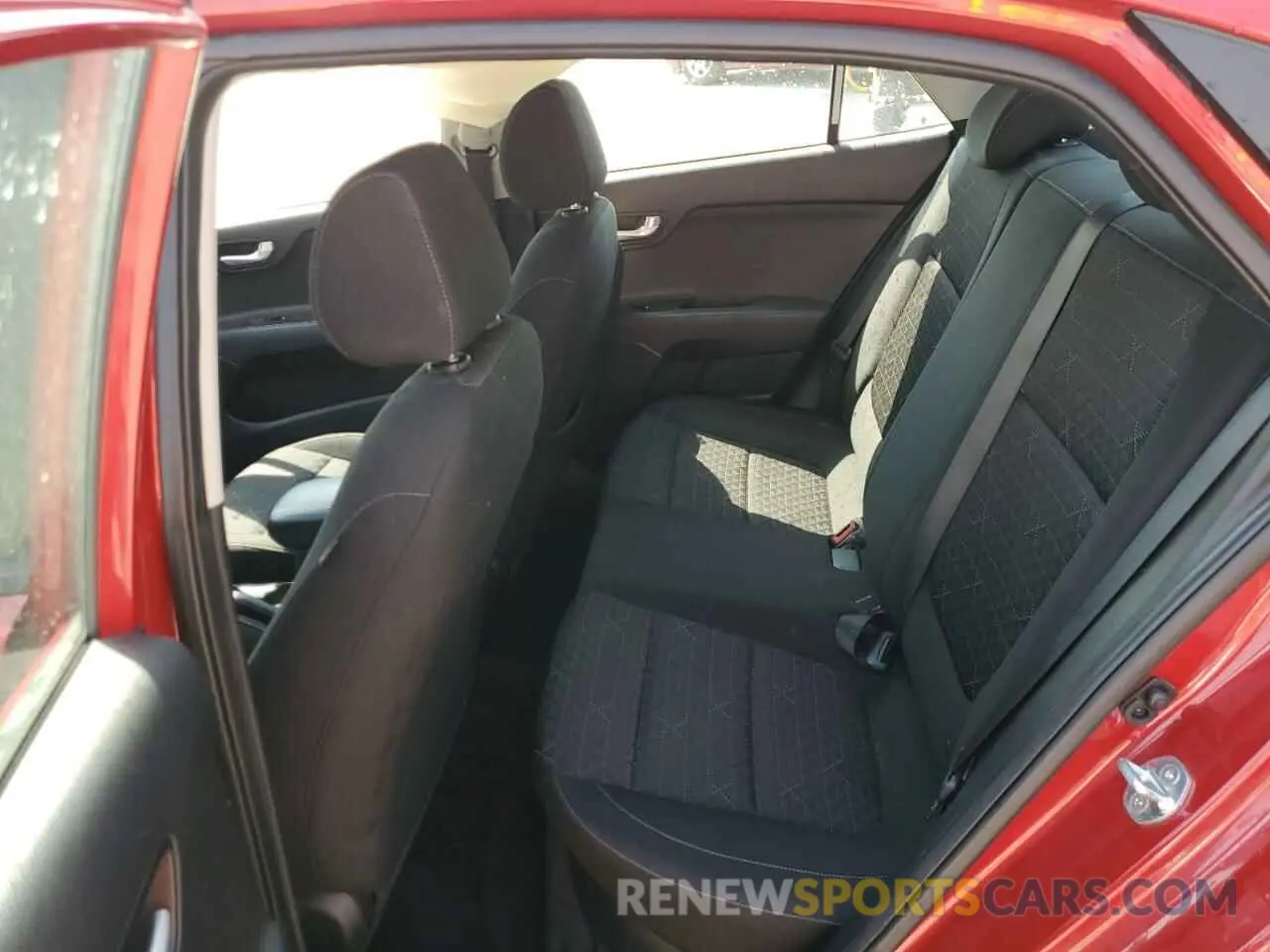 10 Photograph of a damaged car 3KPA24AD1ME378395 KIA RIO 2021