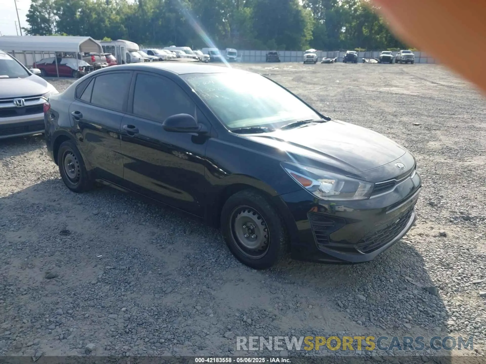 1 Photograph of a damaged car 3KPA24AD1ME418166 KIA RIO 2021