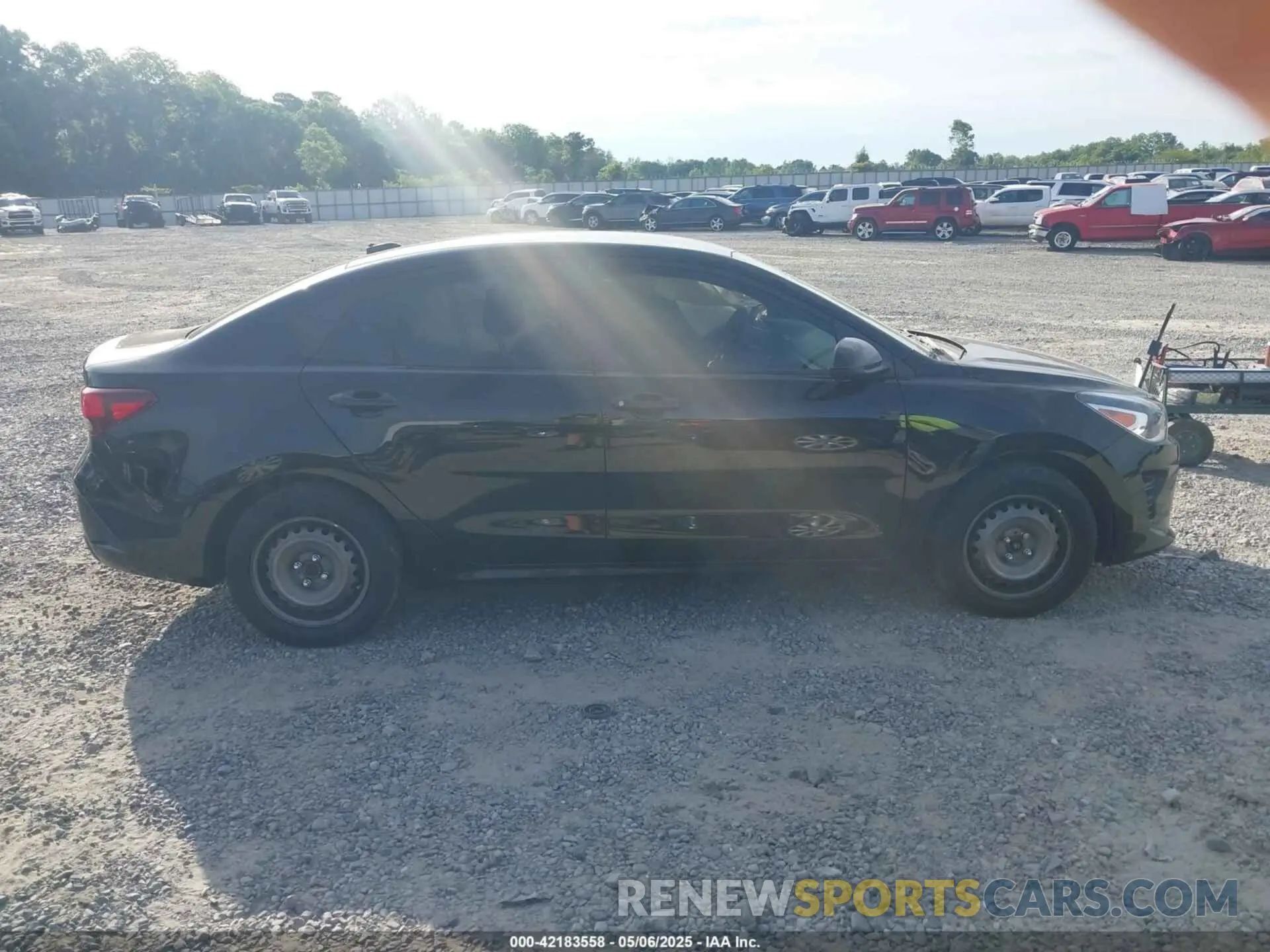 13 Photograph of a damaged car 3KPA24AD1ME418166 KIA RIO 2021