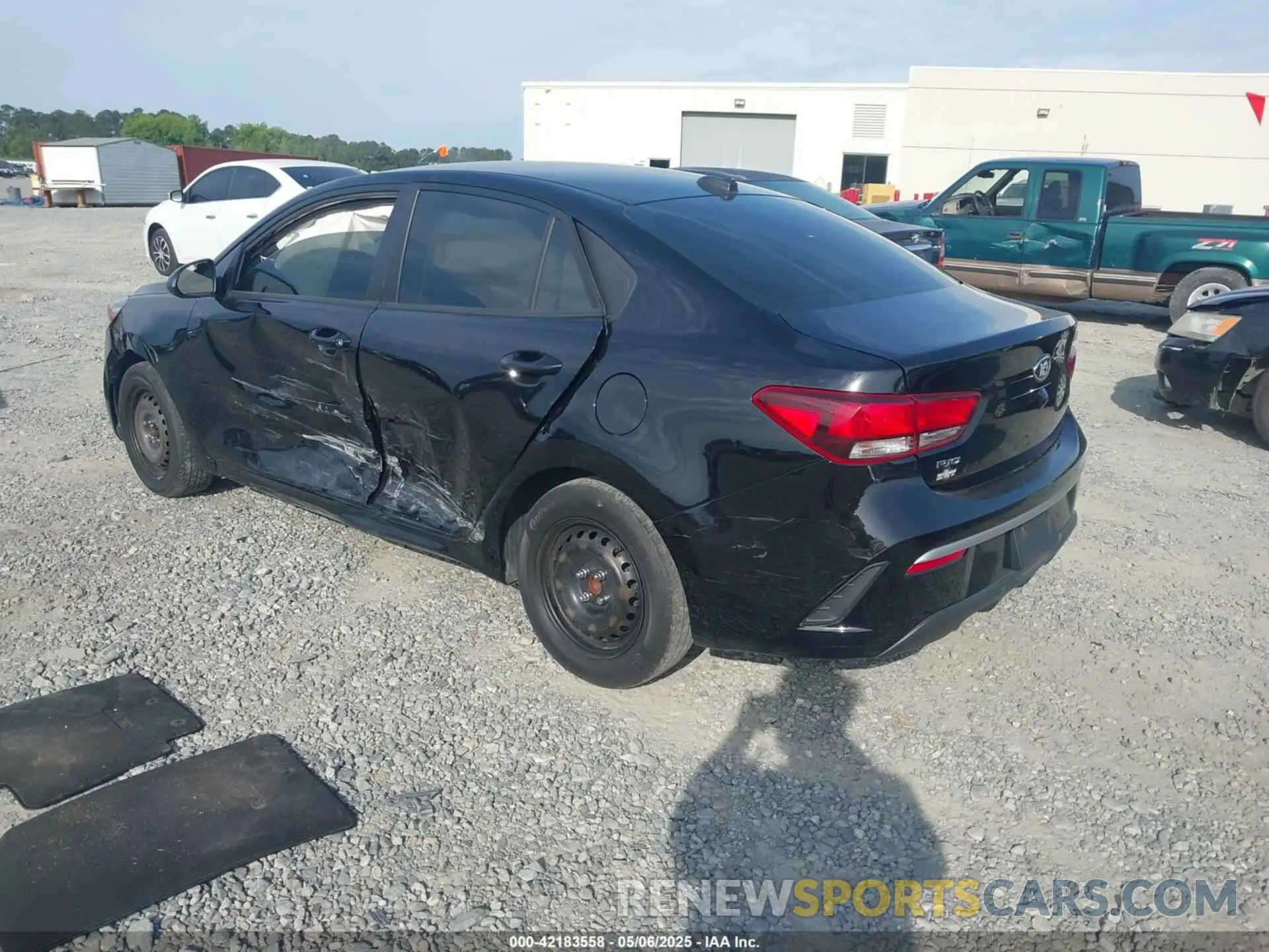 3 Photograph of a damaged car 3KPA24AD1ME418166 KIA RIO 2021