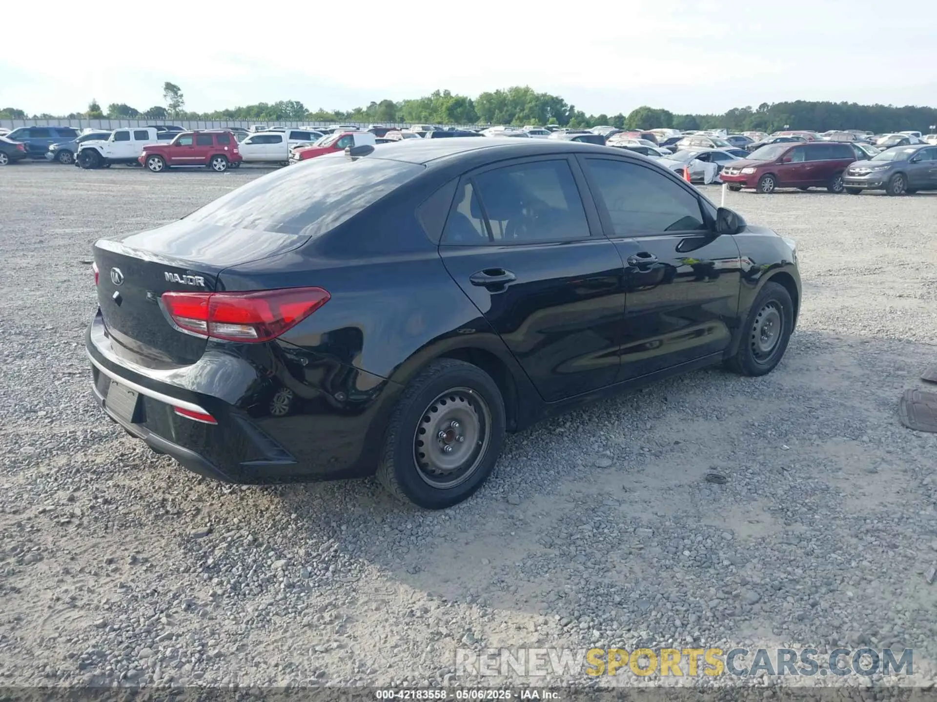 4 Photograph of a damaged car 3KPA24AD1ME418166 KIA RIO 2021
