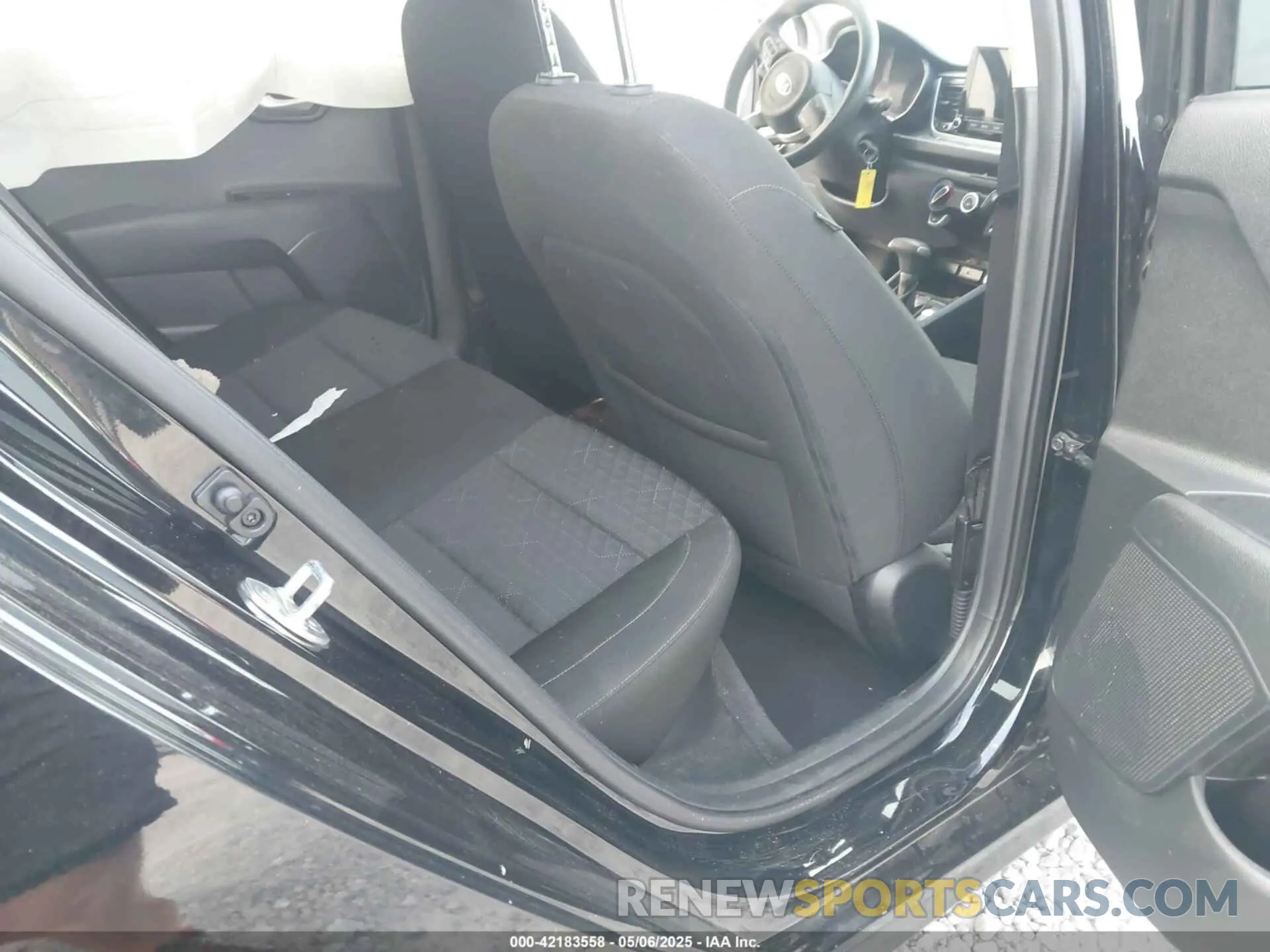 8 Photograph of a damaged car 3KPA24AD1ME418166 KIA RIO 2021
