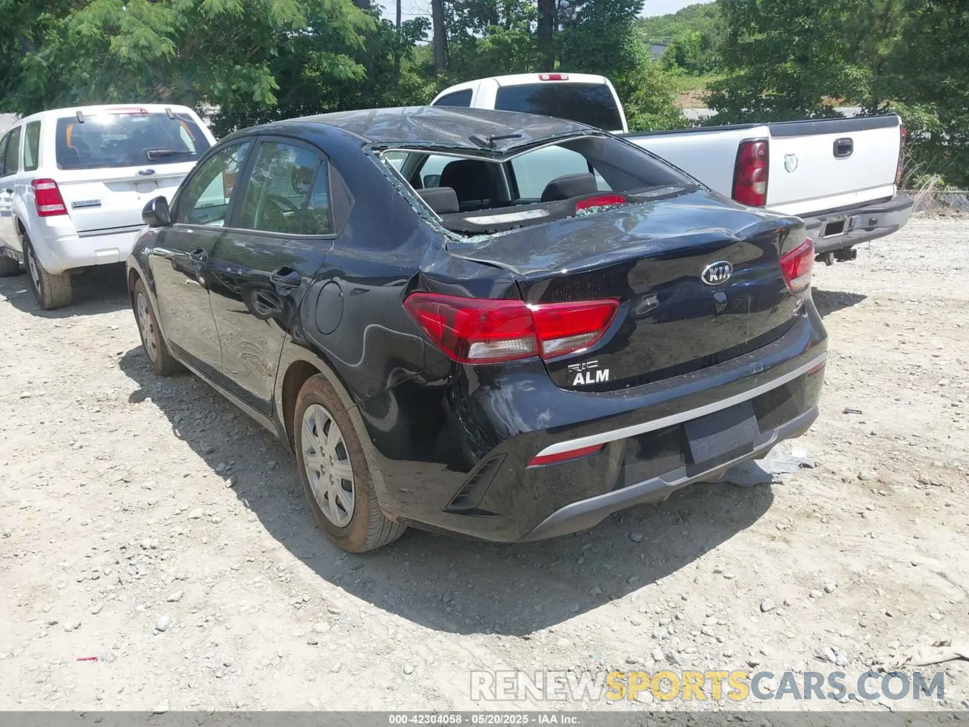 3 Photograph of a damaged car 3KPA24AD1ME428132 KIA RIO 2021