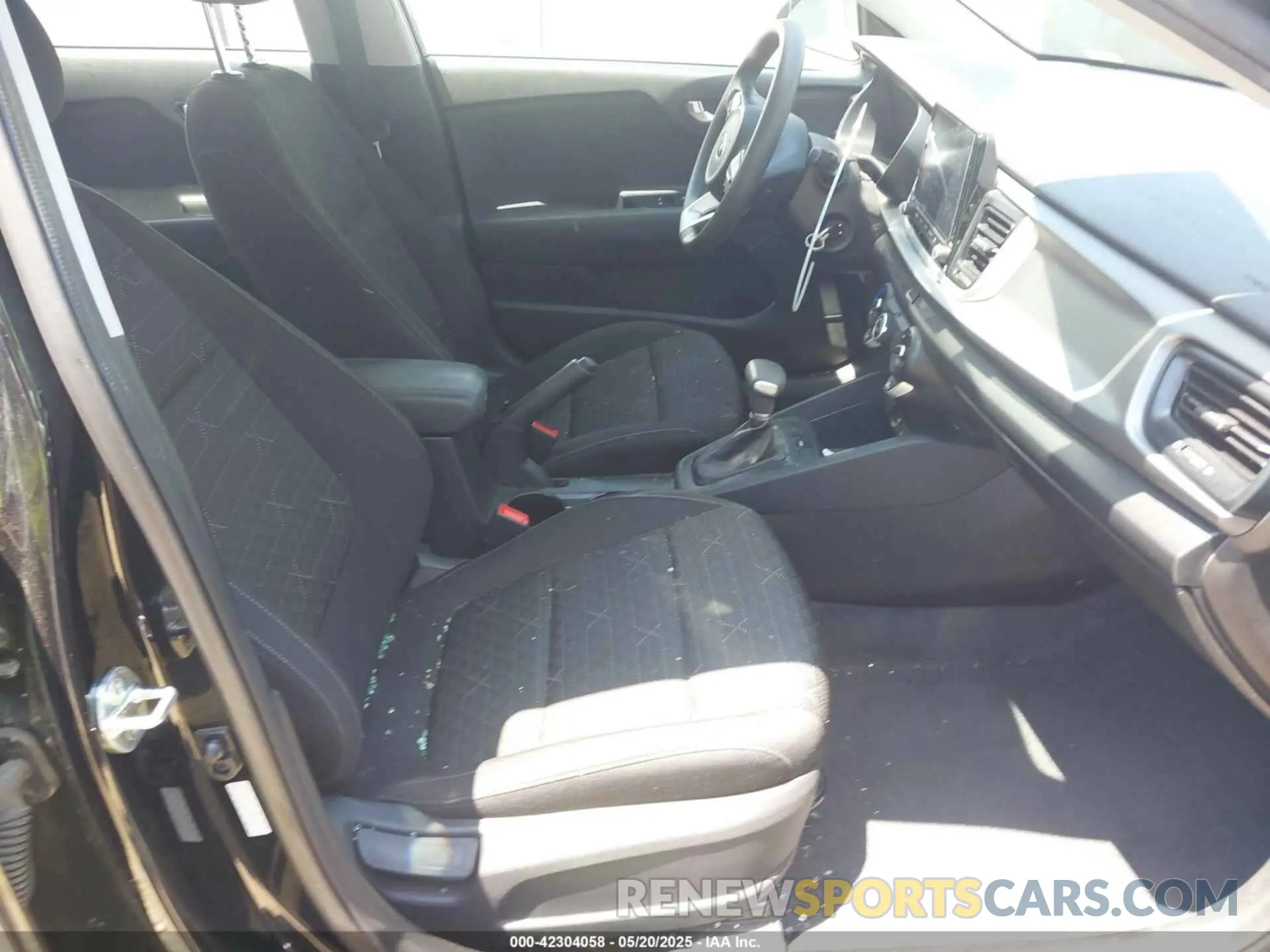 5 Photograph of a damaged car 3KPA24AD1ME428132 KIA RIO 2021
