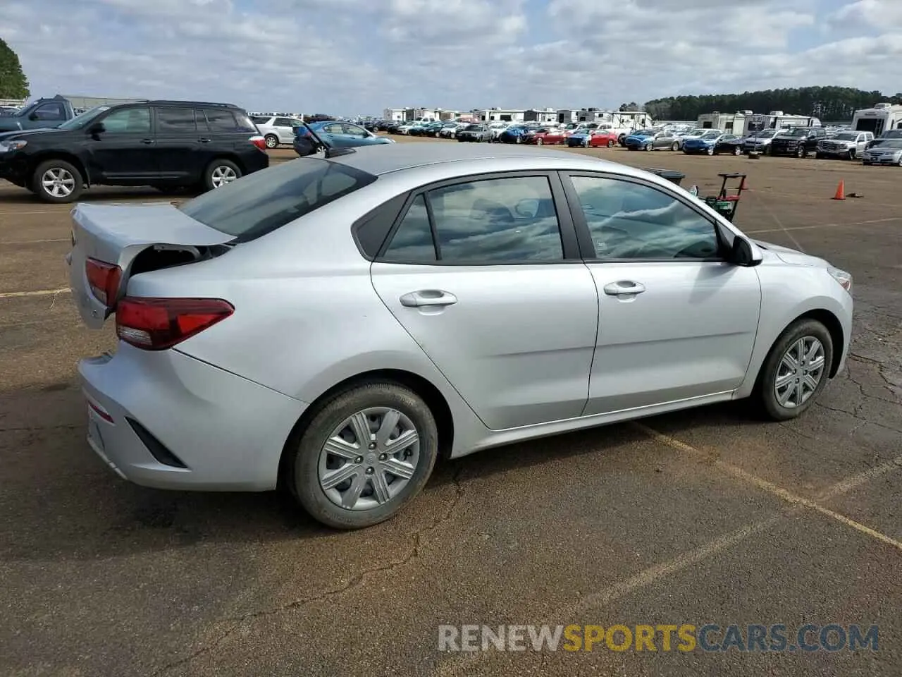 3 Photograph of a damaged car 3KPA24AD1ME428163 KIA RIO 2021