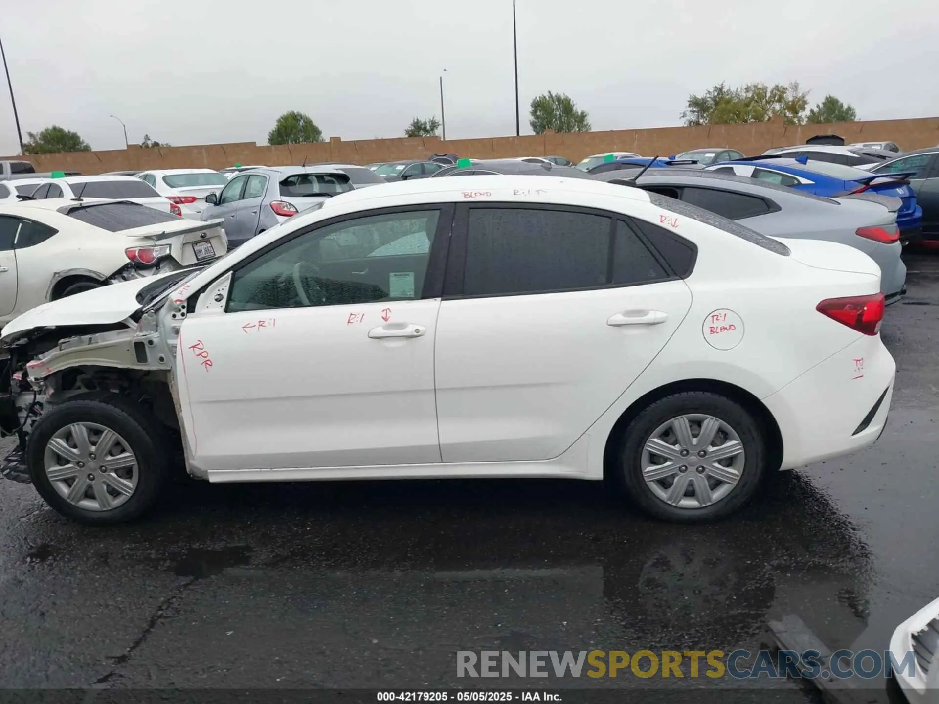 15 Photograph of a damaged car 3KPA24AD2ME375733 KIA RIO 2021
