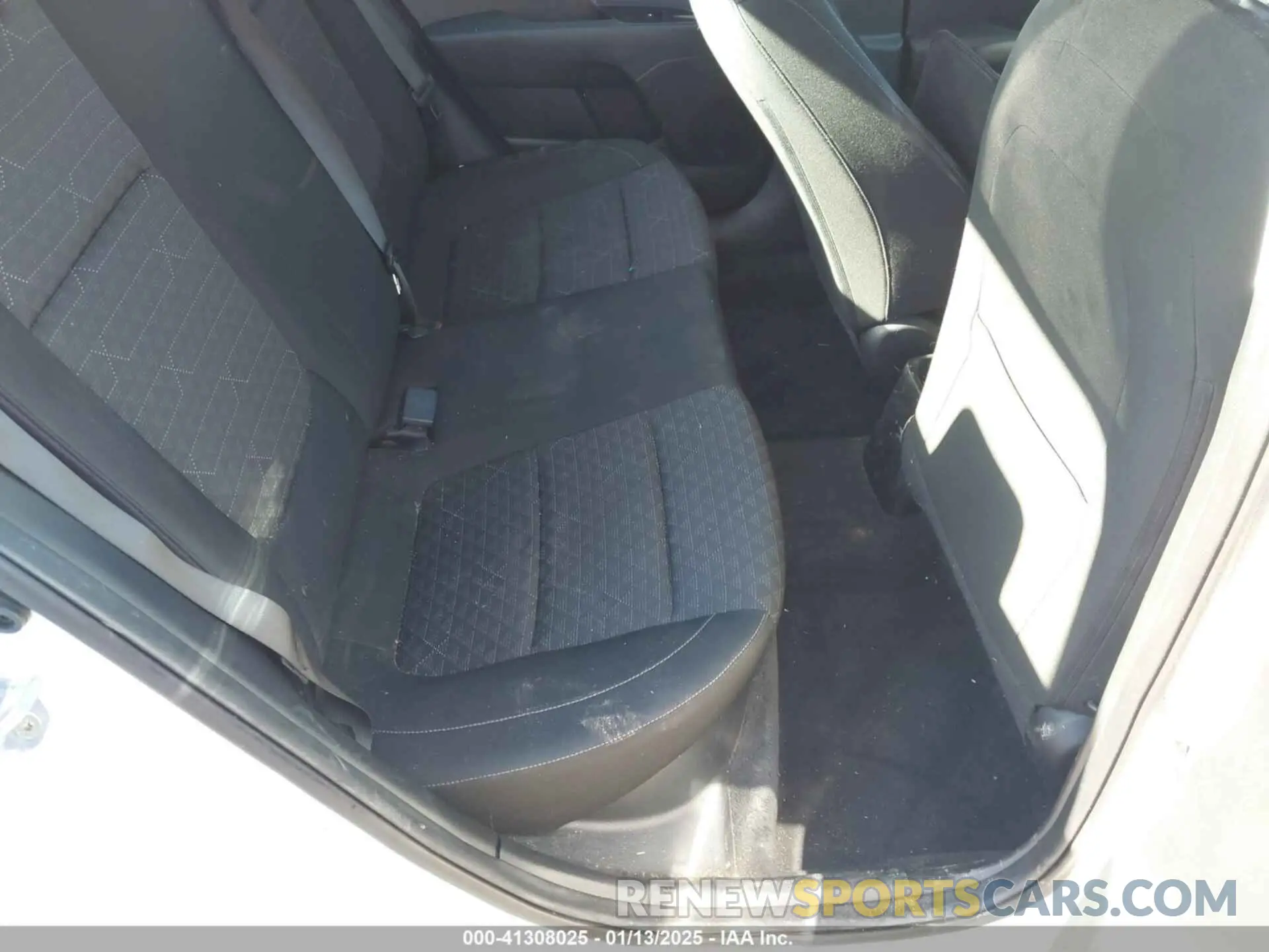 8 Photograph of a damaged car 3KPA24AD2ME392144 KIA RIO 2021