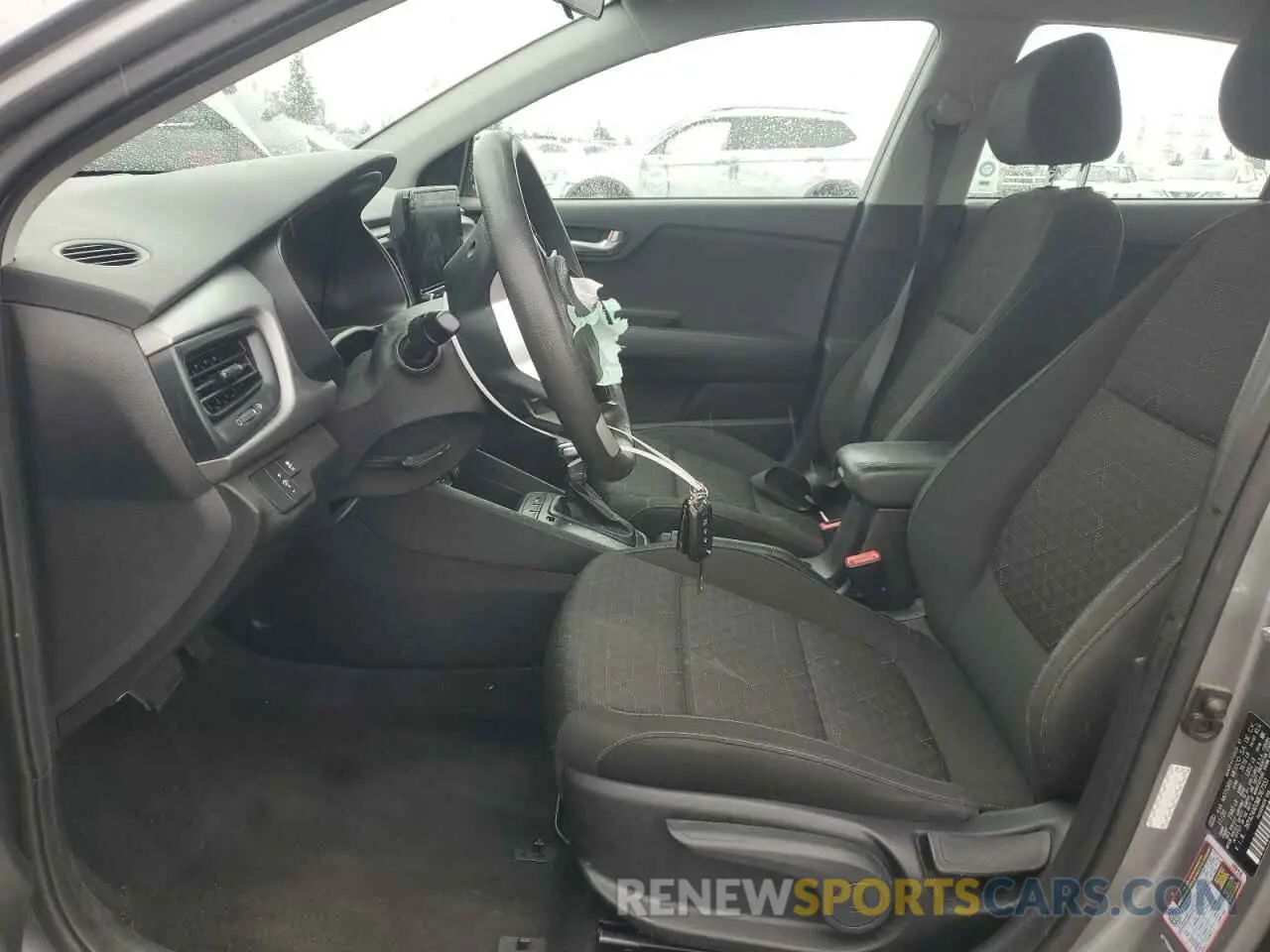 7 Photograph of a damaged car 3KPA24AD3ME367351 KIA RIO 2021