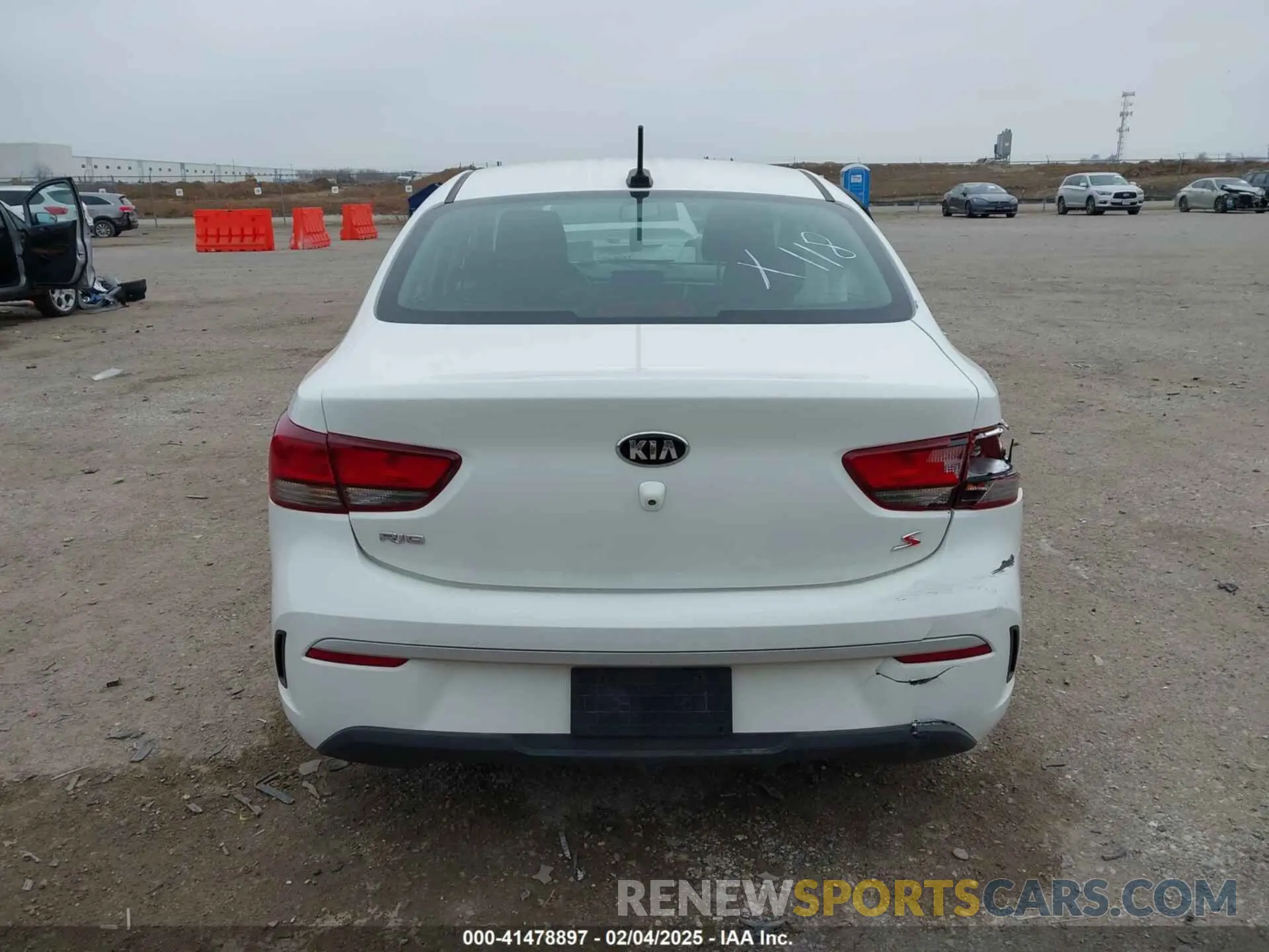 16 Photograph of a damaged car 3KPA24AD3ME382481 KIA RIO 2021