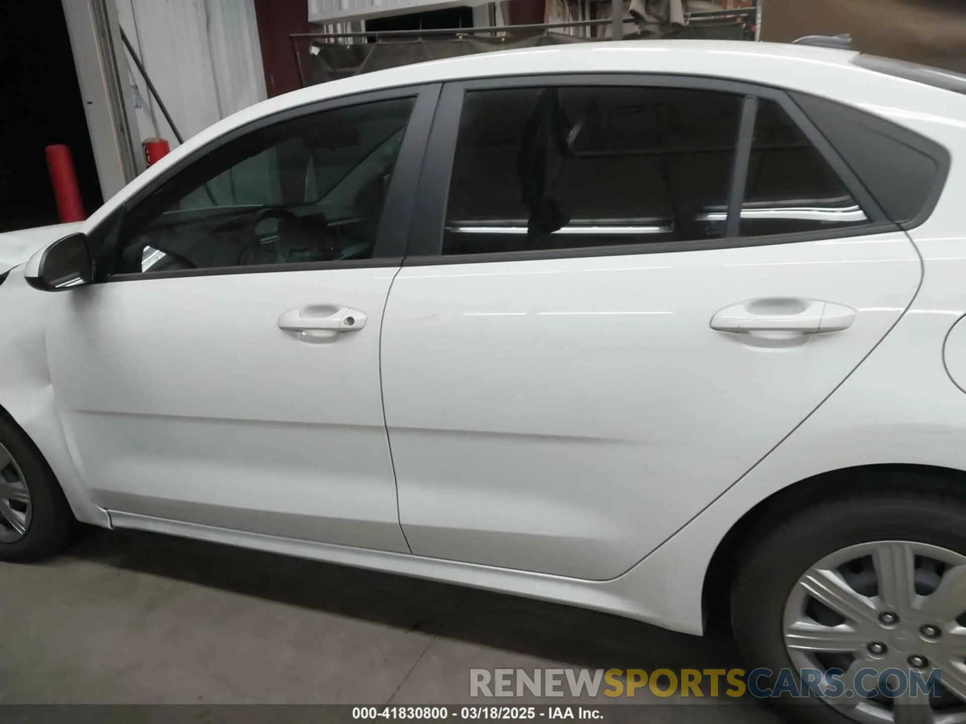14 Photograph of a damaged car 3KPA24AD3ME413311 KIA RIO 2021