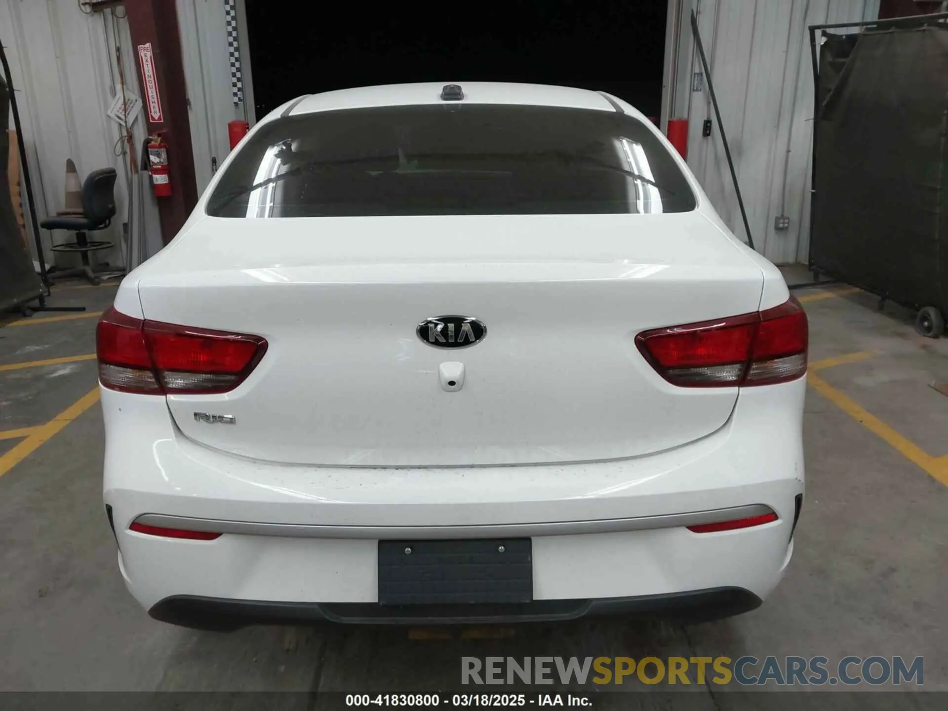 16 Photograph of a damaged car 3KPA24AD3ME413311 KIA RIO 2021