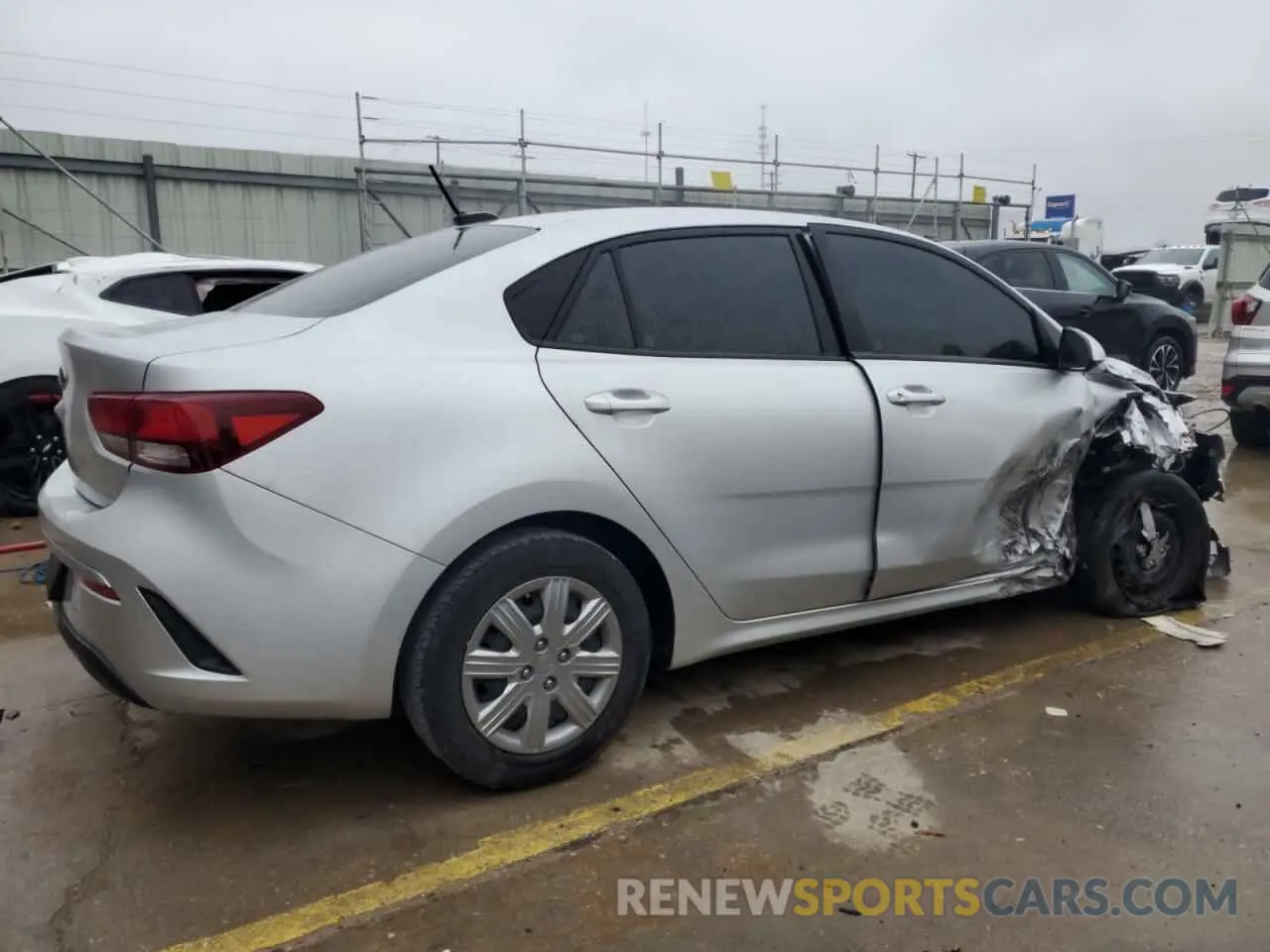 3 Photograph of a damaged car 3KPA24AD3ME429640 KIA RIO 2021