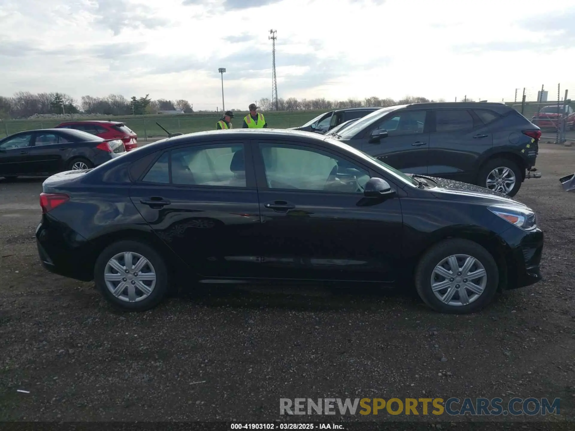 13 Photograph of a damaged car 3KPA24AD3ME430657 KIA RIO 2021