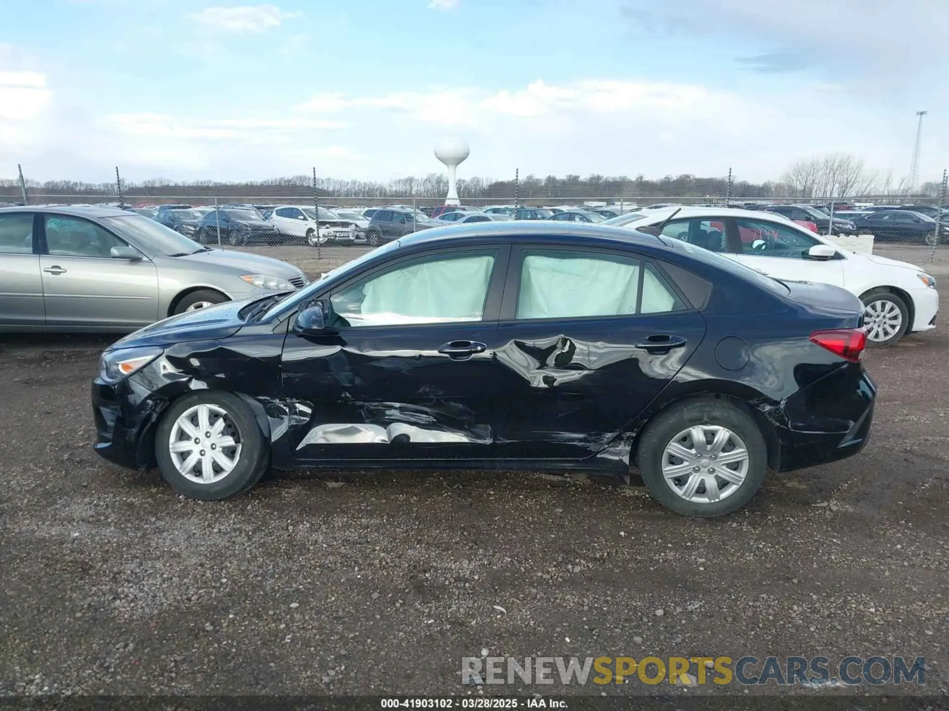 14 Photograph of a damaged car 3KPA24AD3ME430657 KIA RIO 2021
