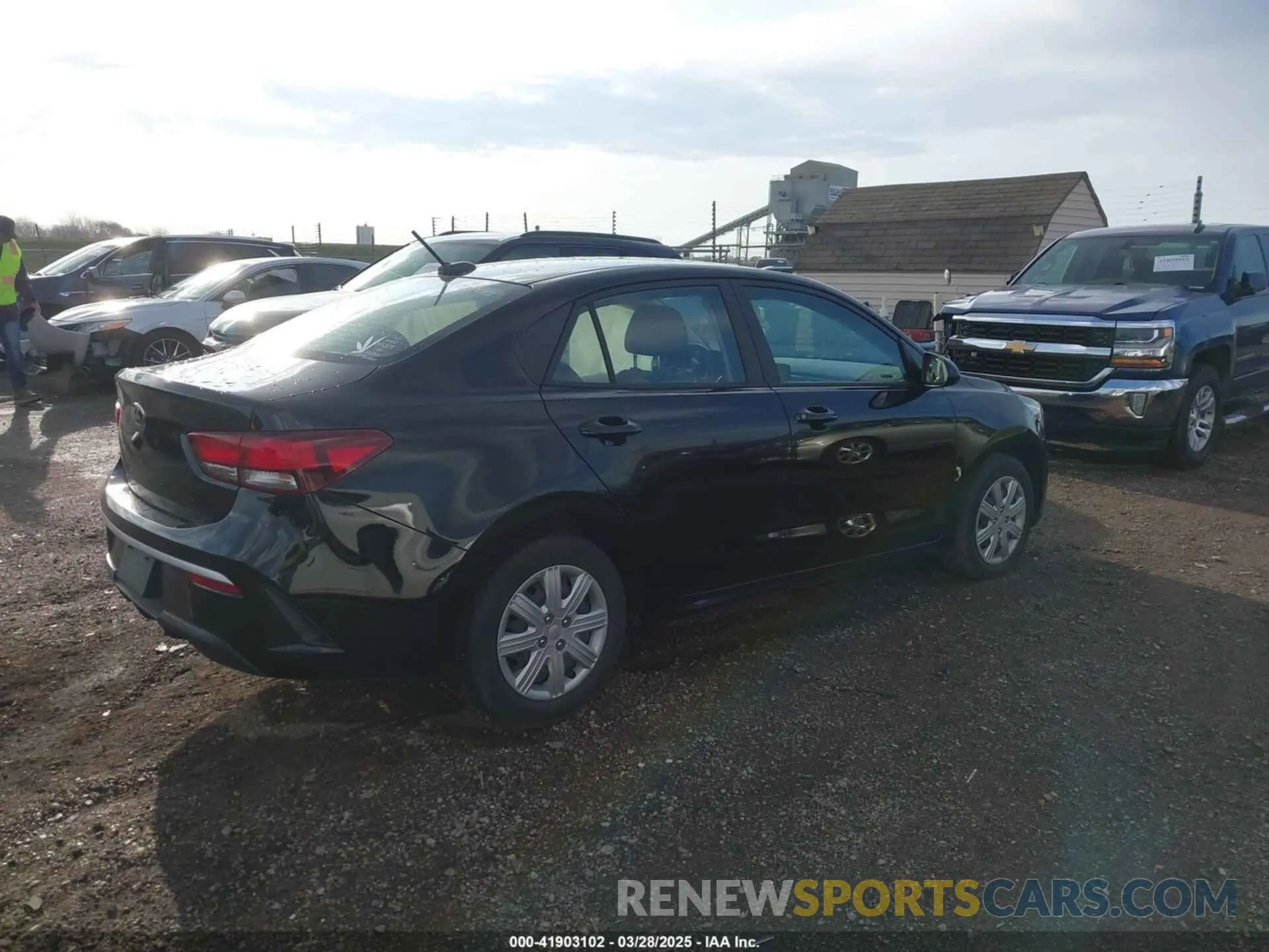 4 Photograph of a damaged car 3KPA24AD3ME430657 KIA RIO 2021