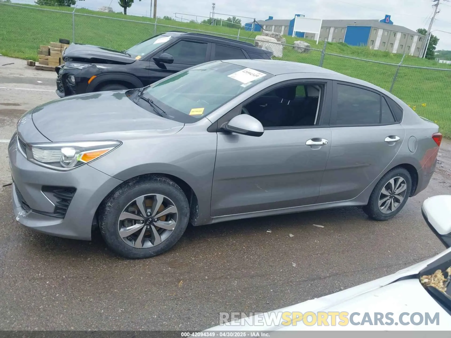 14 Photograph of a damaged car 3KPA24AD4ME387186 KIA RIO 2021