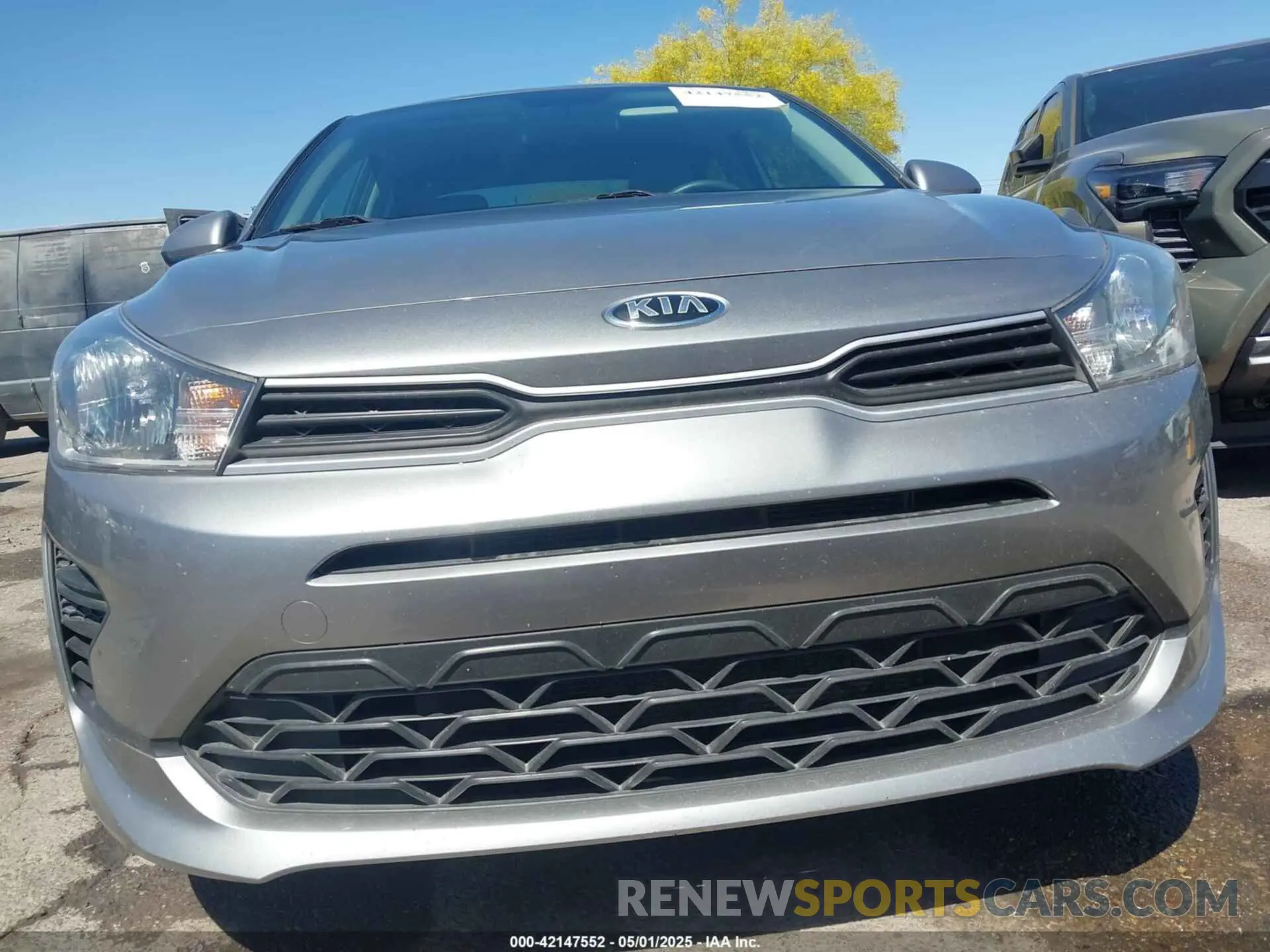 12 Photograph of a damaged car 3KPA24AD4ME391173 KIA RIO 2021