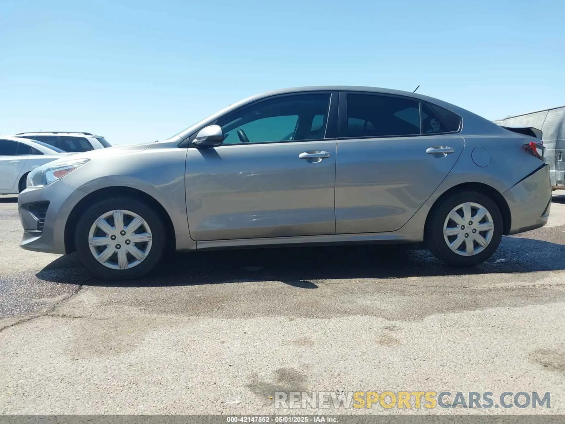 14 Photograph of a damaged car 3KPA24AD4ME391173 KIA RIO 2021