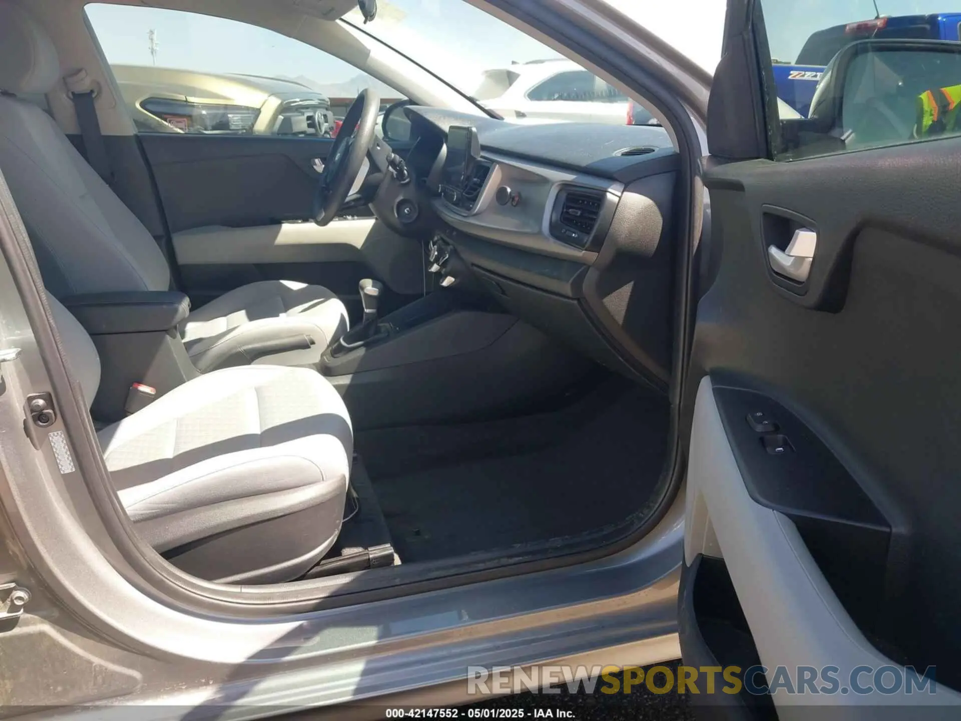 5 Photograph of a damaged car 3KPA24AD4ME391173 KIA RIO 2021