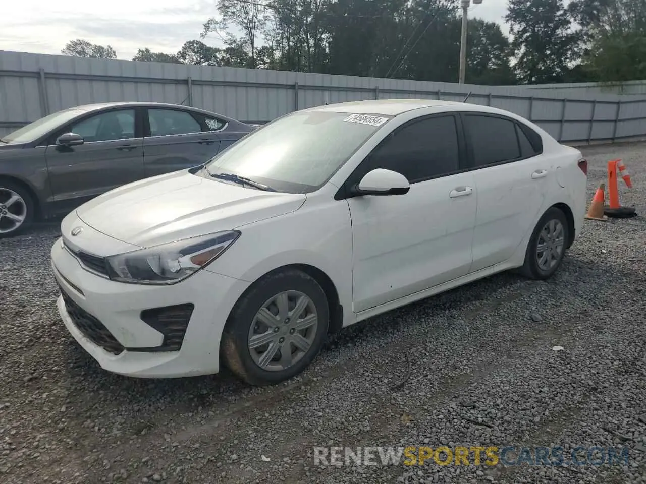 1 Photograph of a damaged car 3KPA24AD4ME392890 KIA RIO 2021