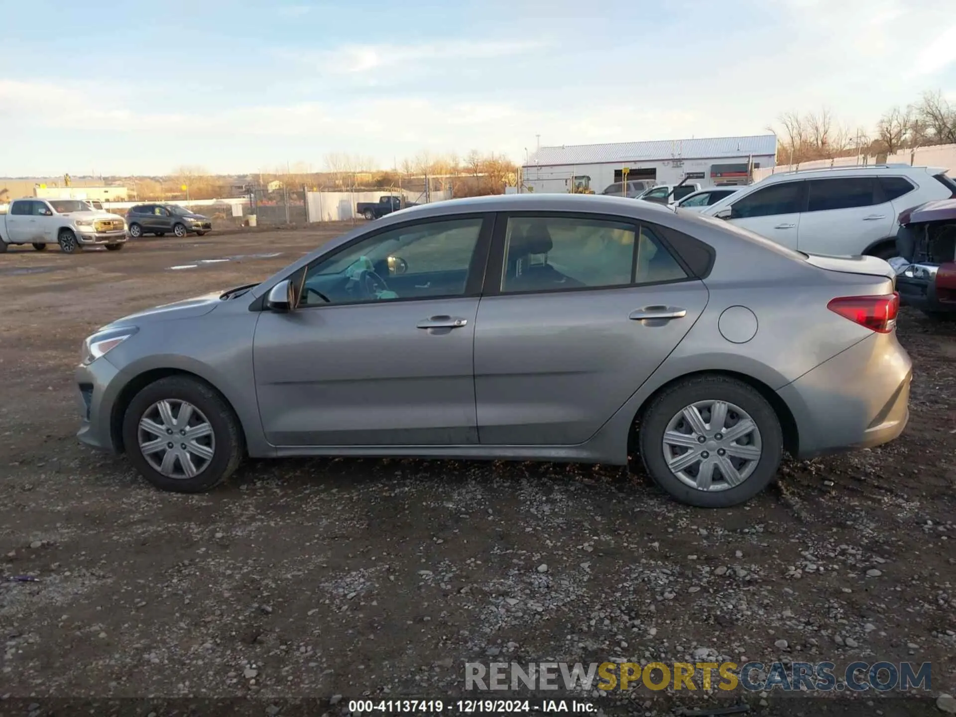 14 Photograph of a damaged car 3KPA24AD4ME398981 KIA RIO 2021