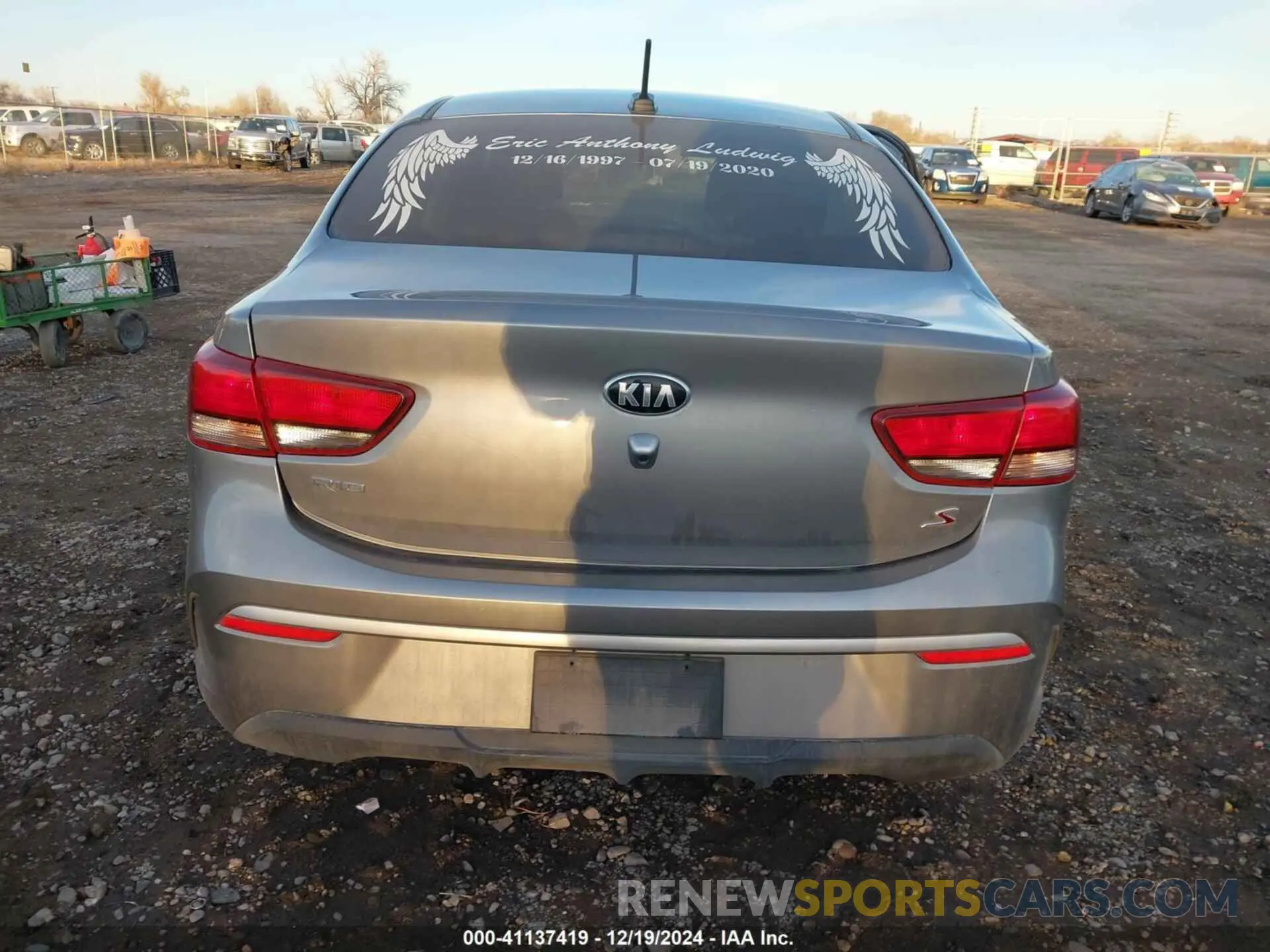 16 Photograph of a damaged car 3KPA24AD4ME398981 KIA RIO 2021