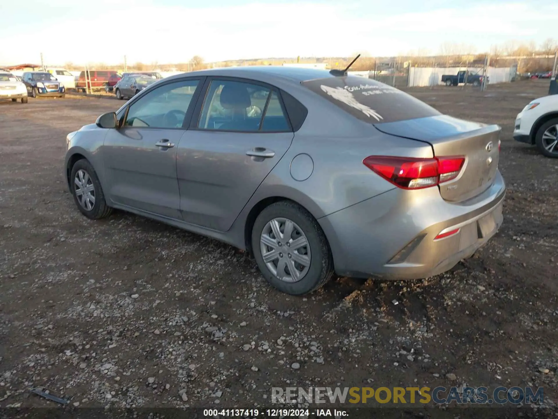 3 Photograph of a damaged car 3KPA24AD4ME398981 KIA RIO 2021