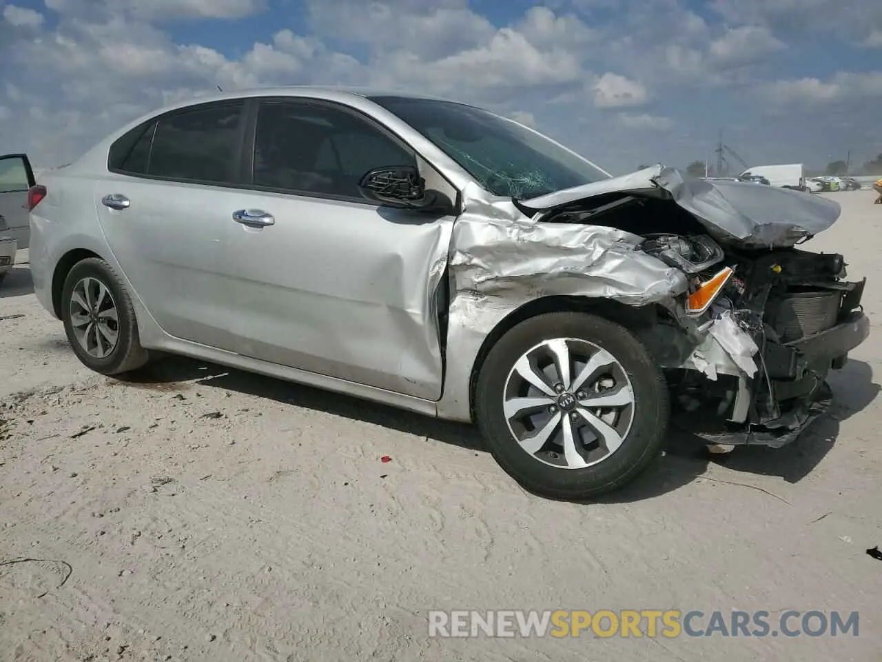 4 Photograph of a damaged car 3KPA24AD4ME424429 KIA RIO 2021